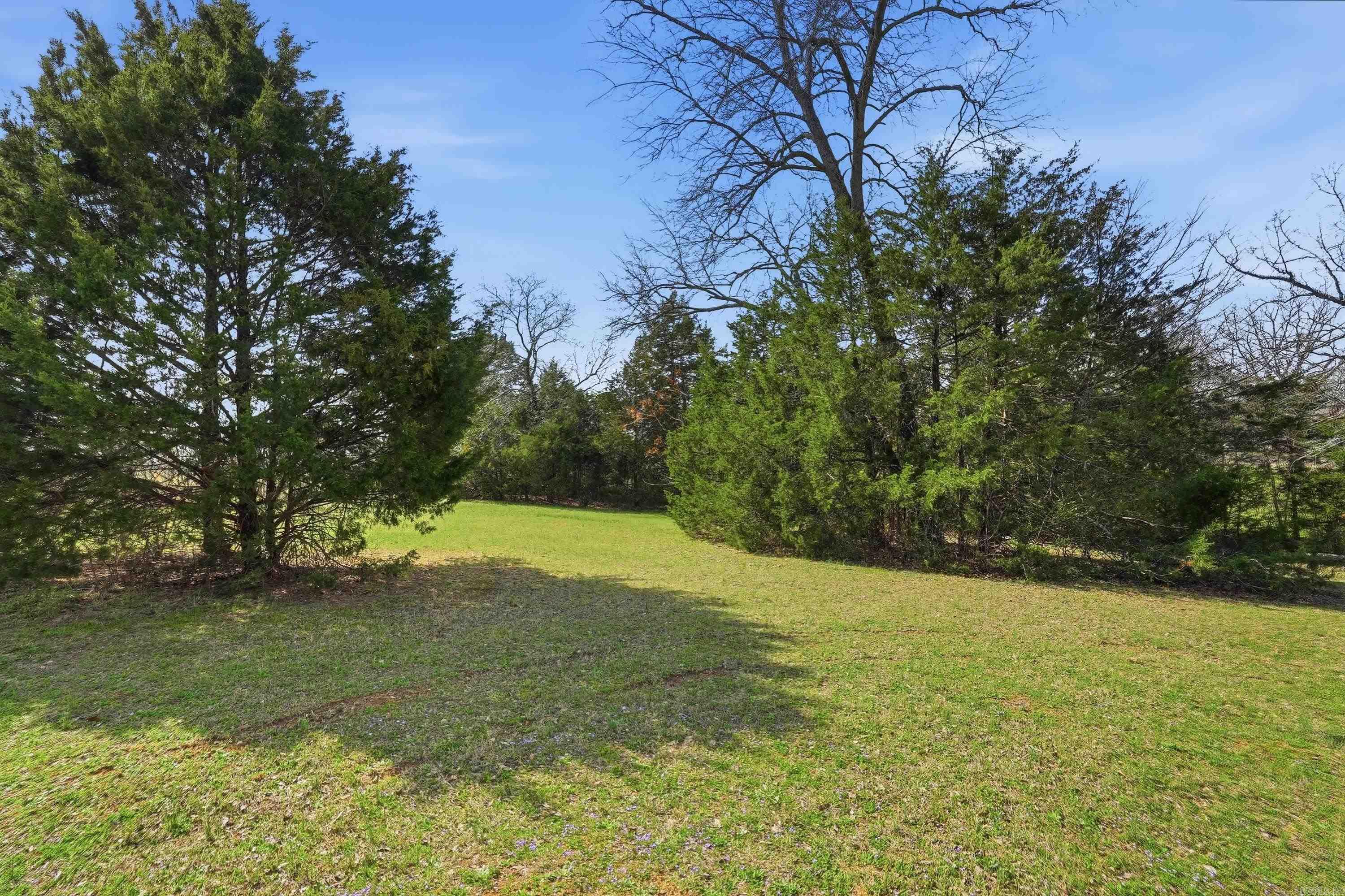 13 Pear  Greenbrier, AR