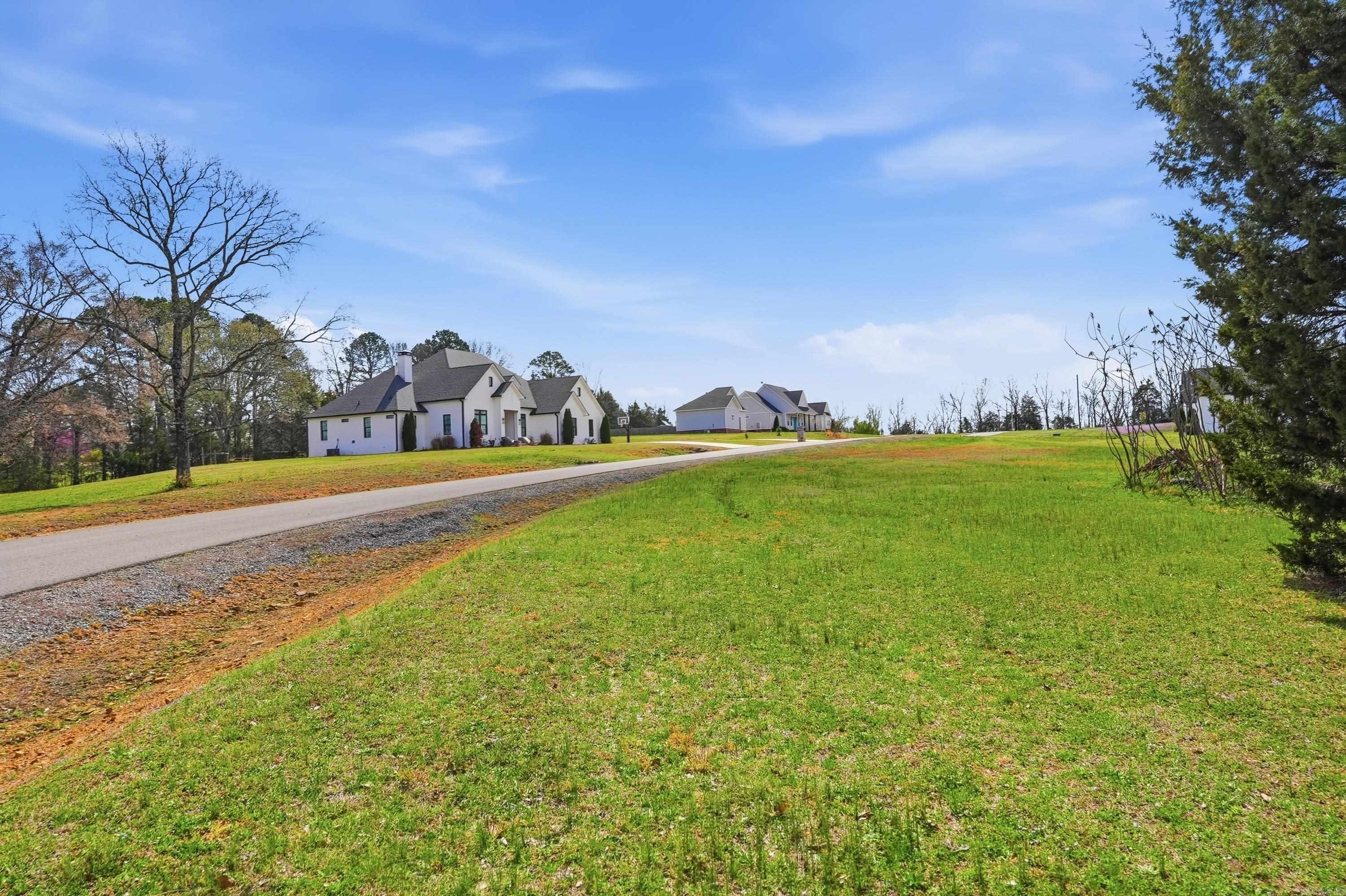 13 Pear  Greenbrier, AR