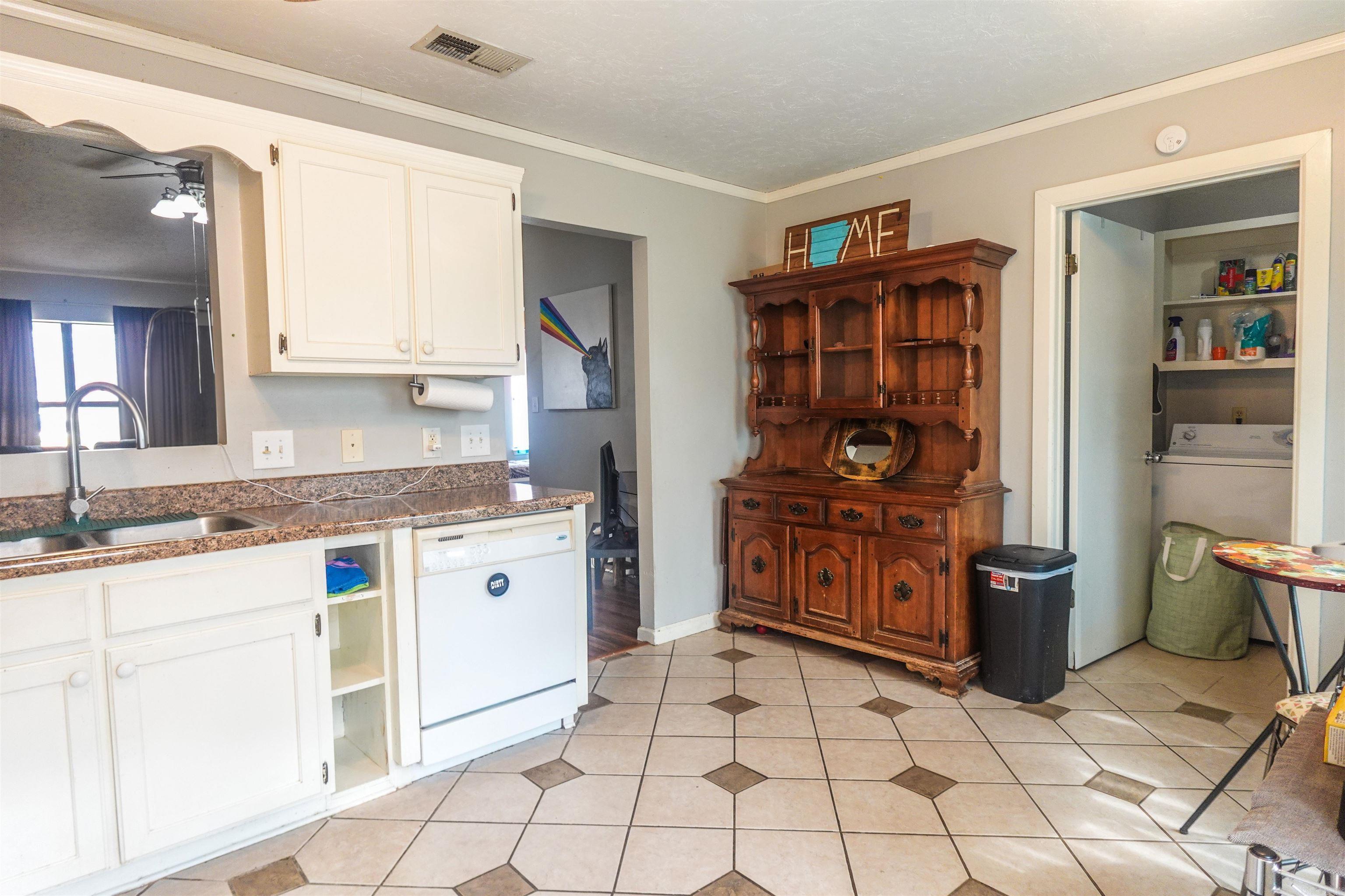 1007 Woodside  Bryant, AR