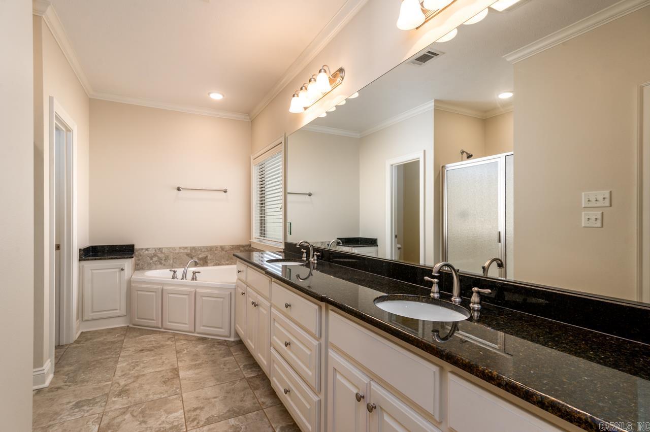 2515 EIGHTEEN  Conway, AR