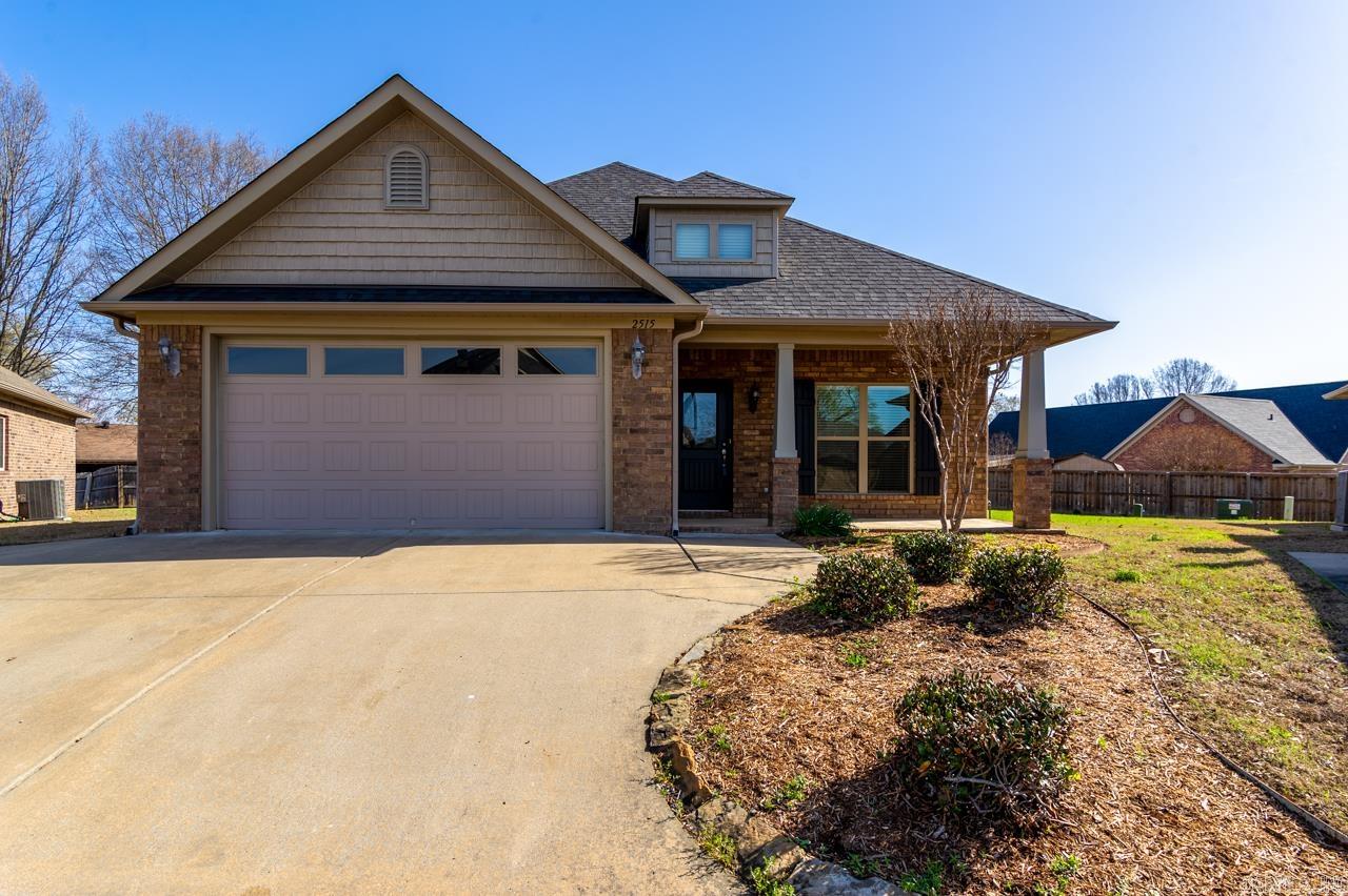 2515 EIGHTEEN  Conway, AR