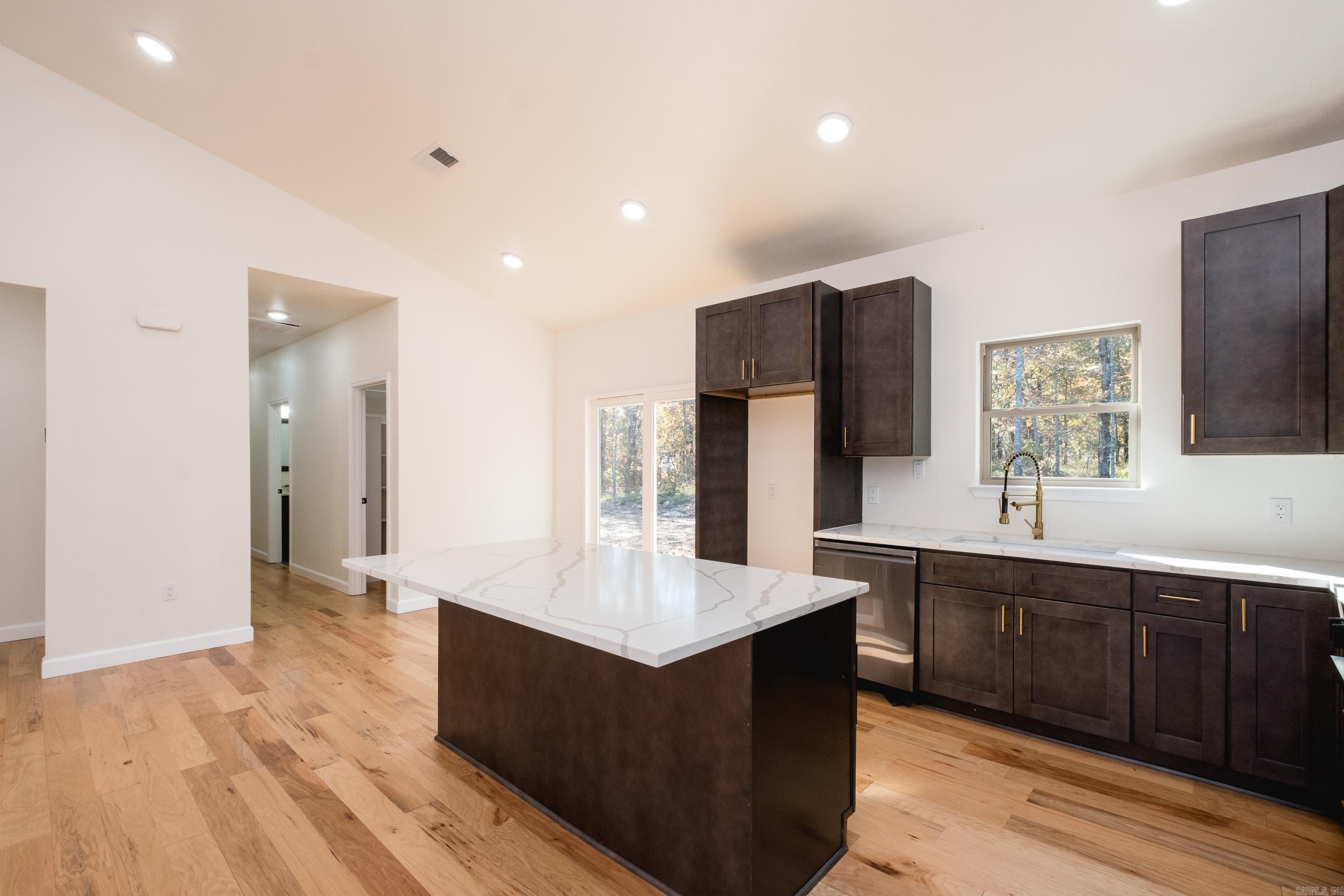 93 Rolling Manor  Conway, AR