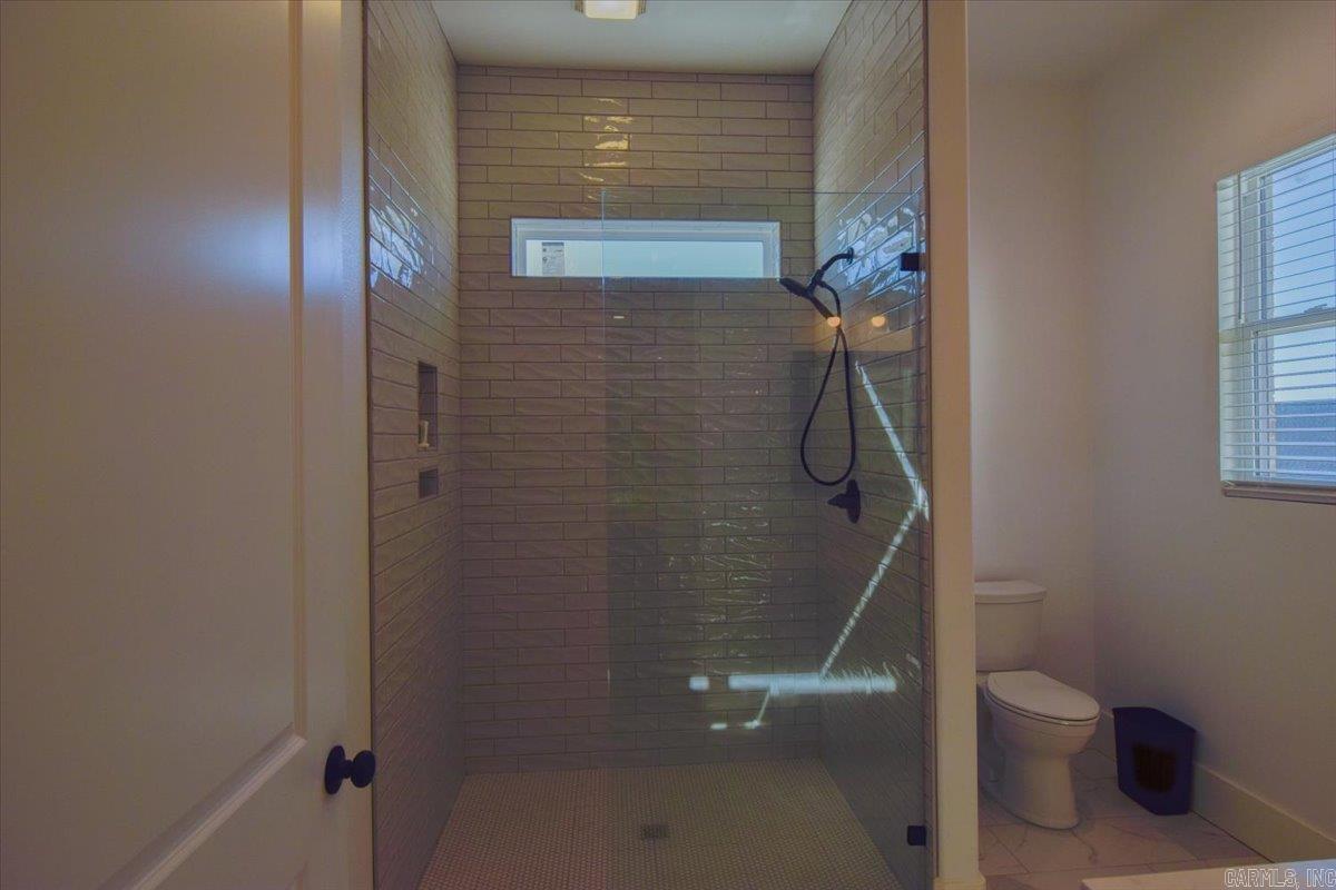 1688 S Silverthorne  Little Rock, AR