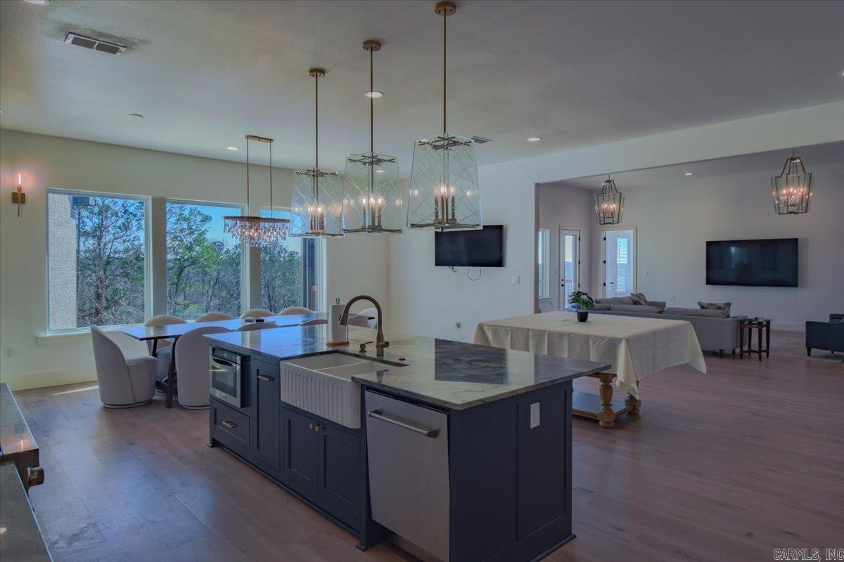 1688 S Silverthorne  Little Rock, AR