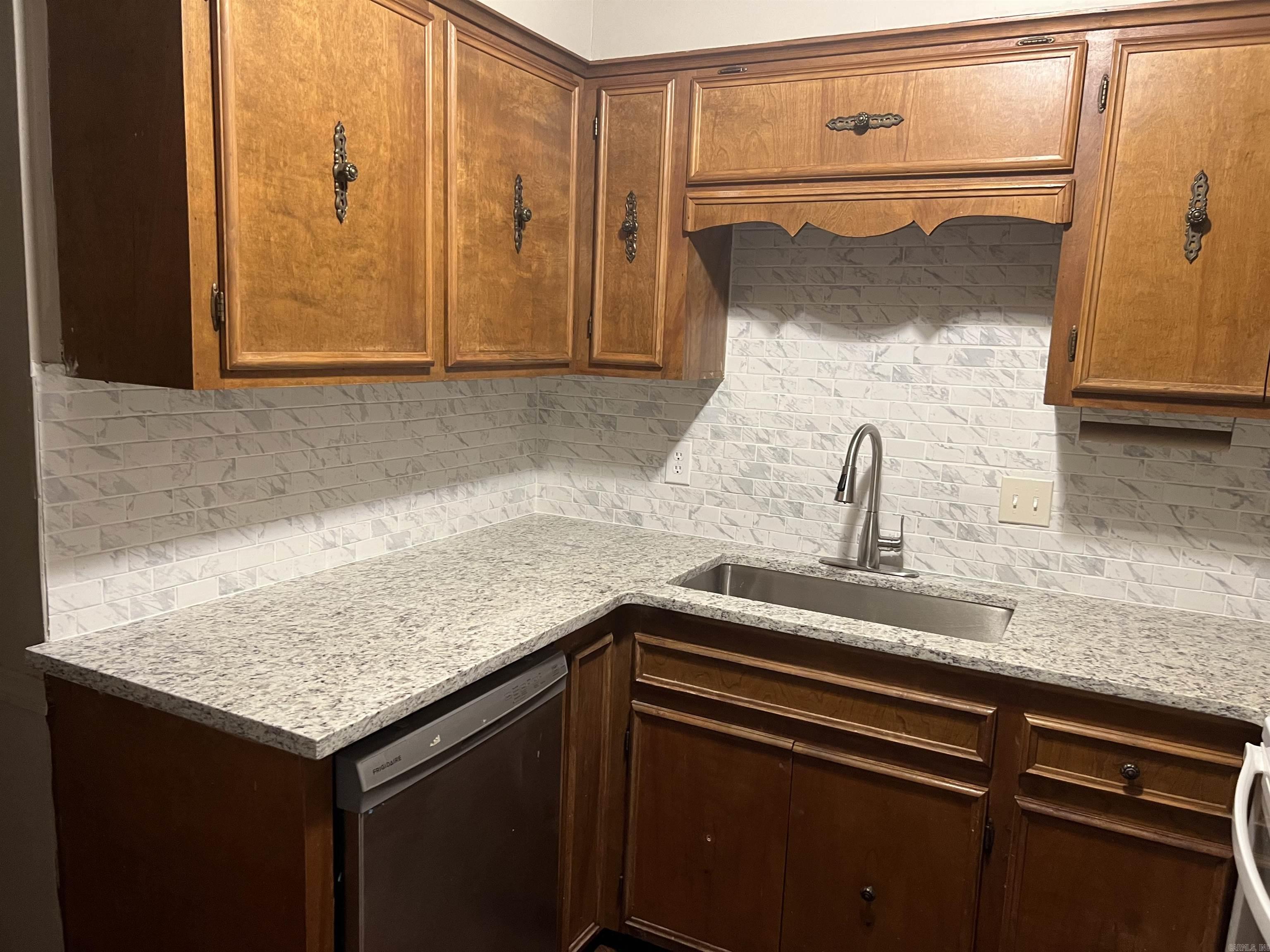 213 Oak Lane  Little Rock, AR