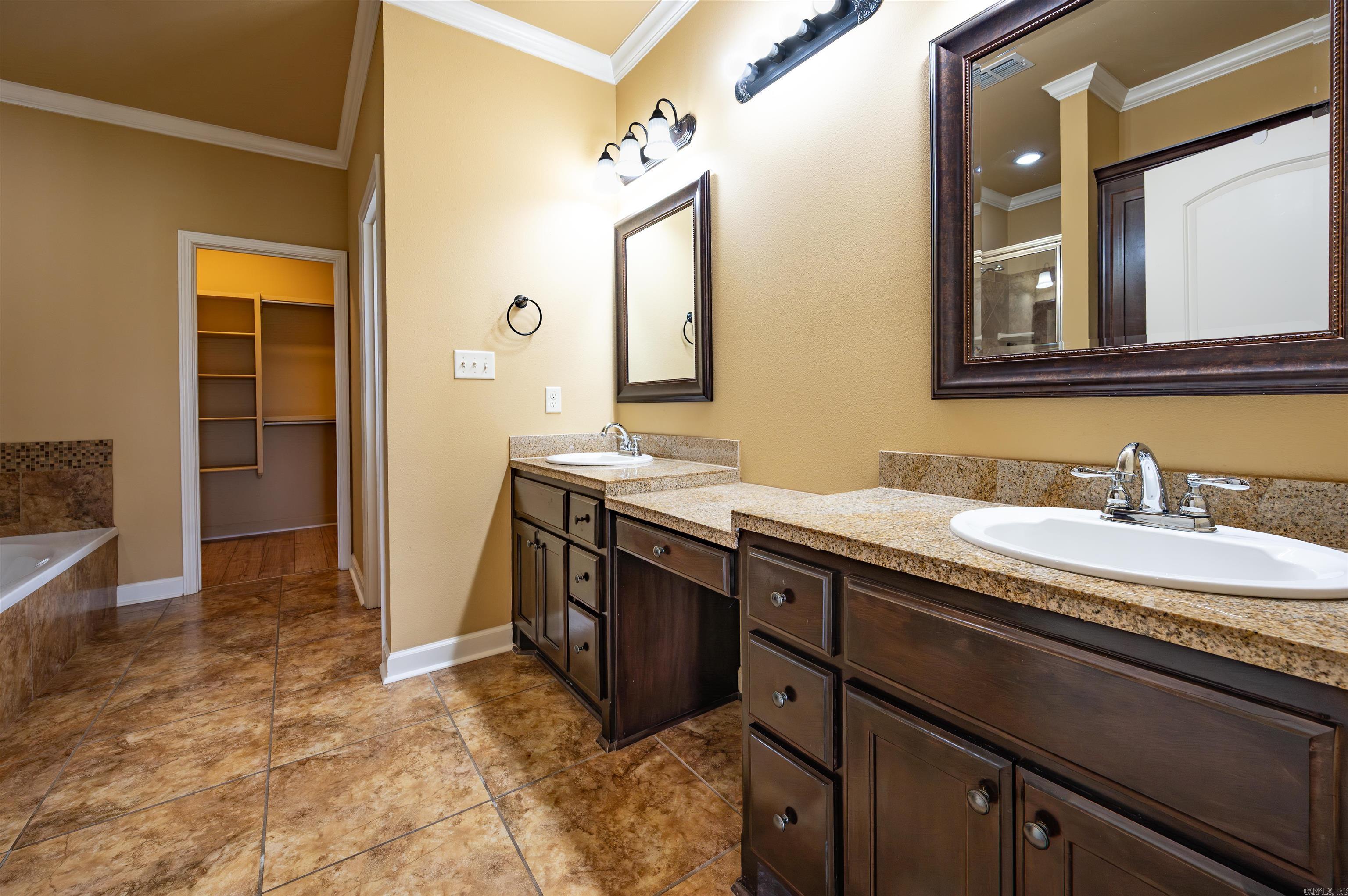 12903 Smarty Jones  Scott, AR