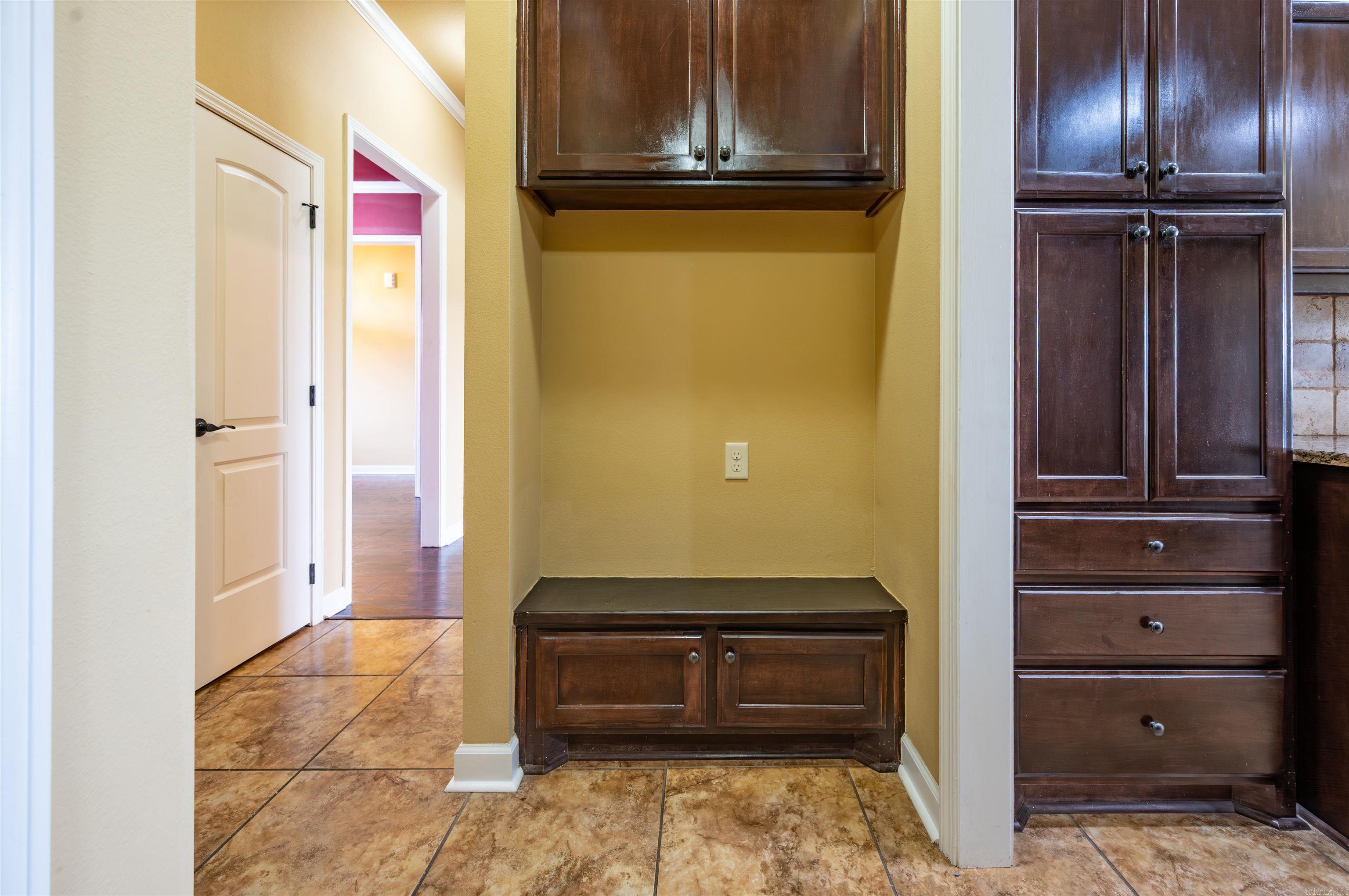 12903 Smarty Jones  Scott, AR