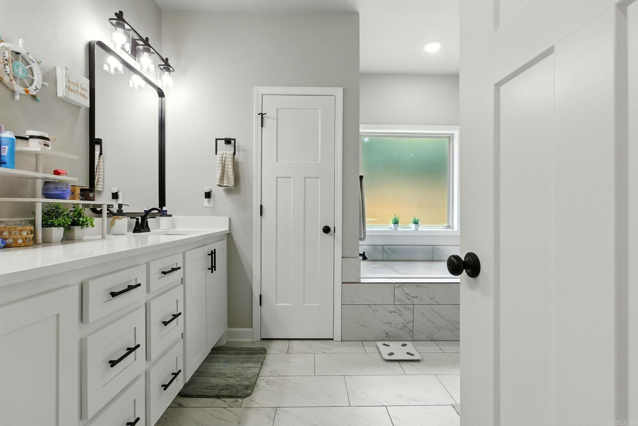 2501 Janet  Benton, AR