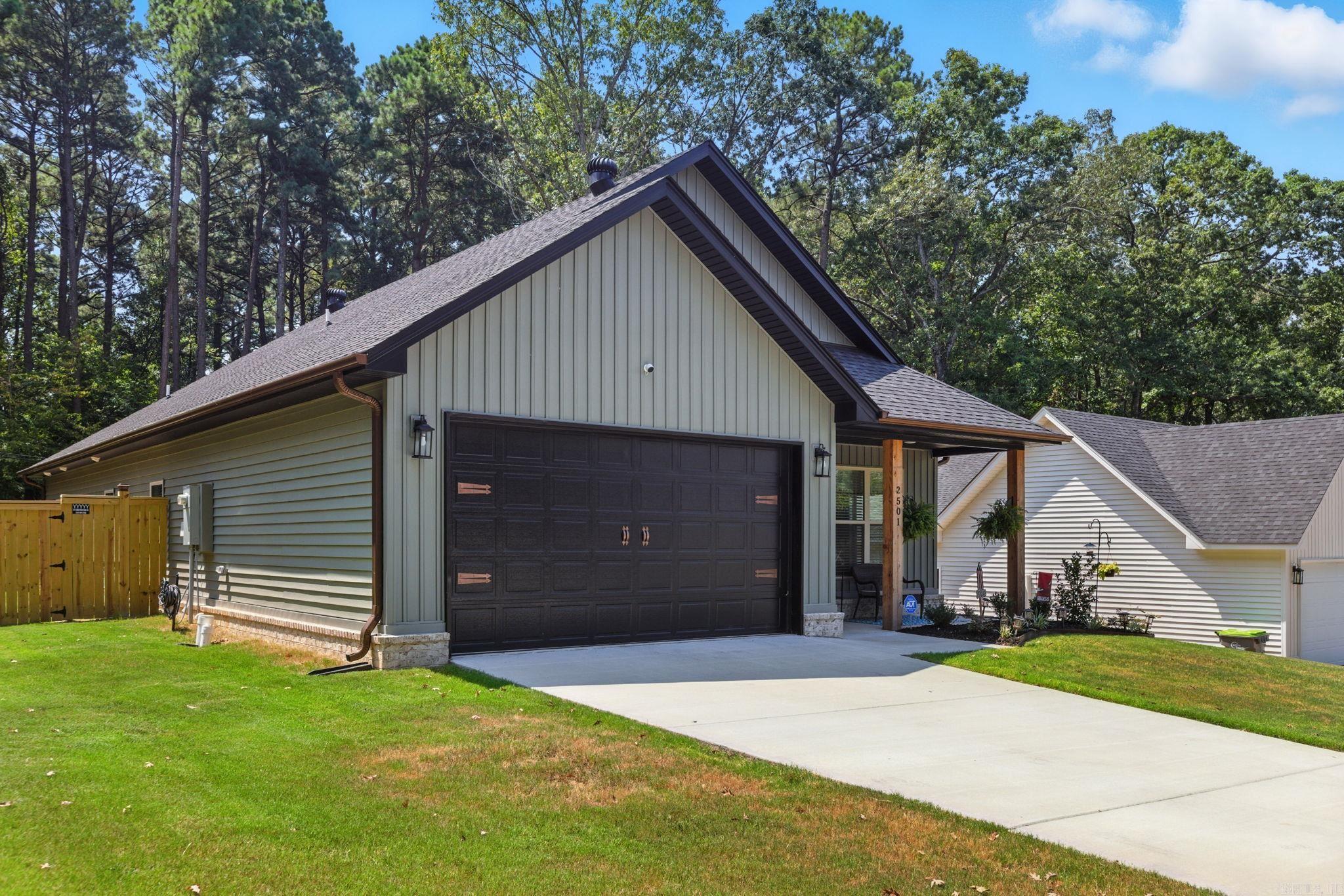 2501 Janet  Benton, AR