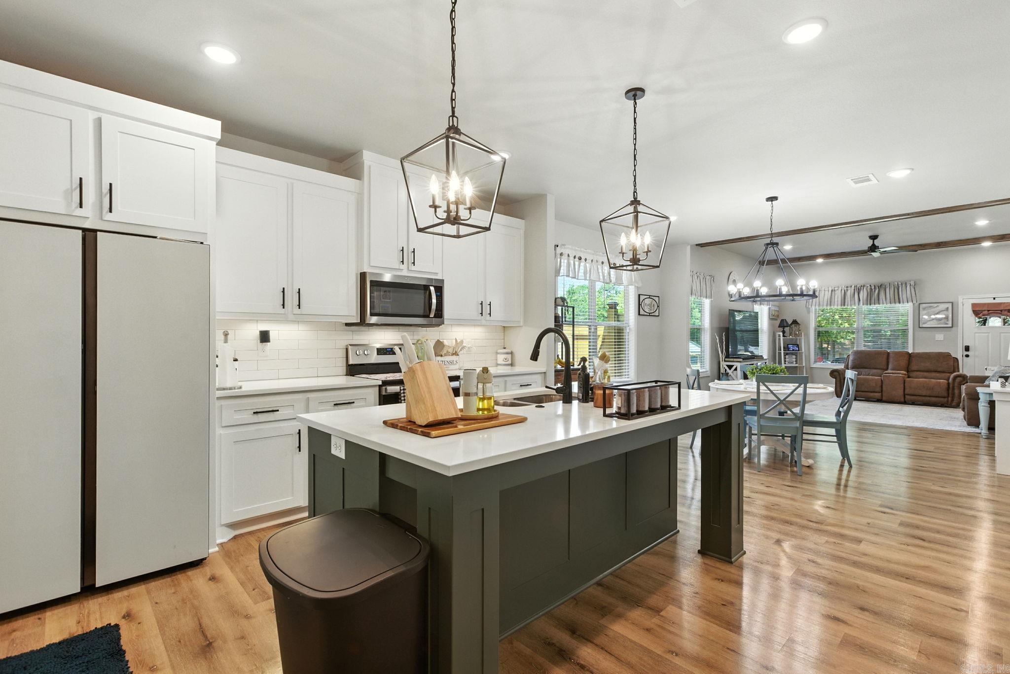 2501 Janet  Benton, AR