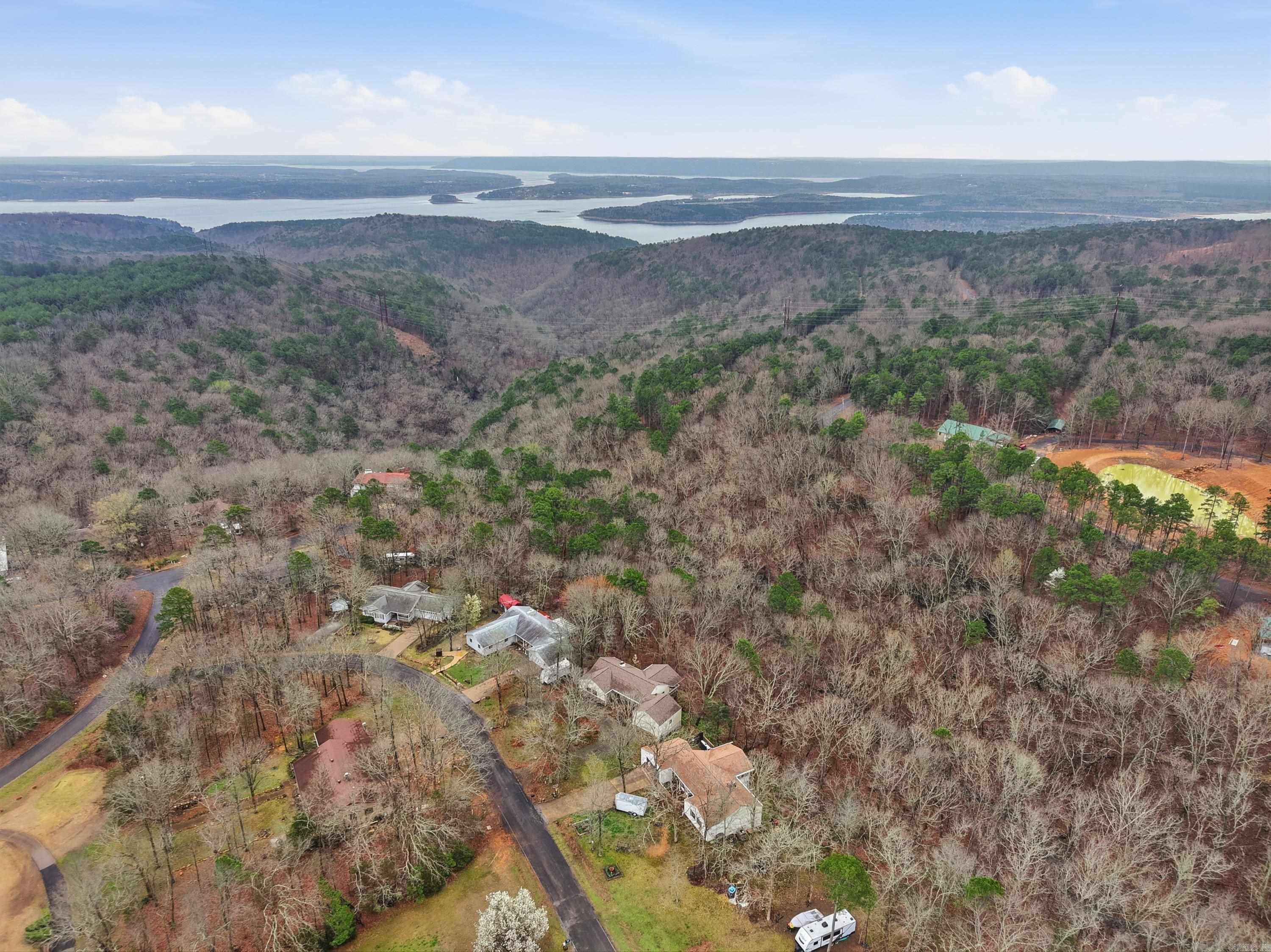 107 Crossbow  Fairfield Bay, AR