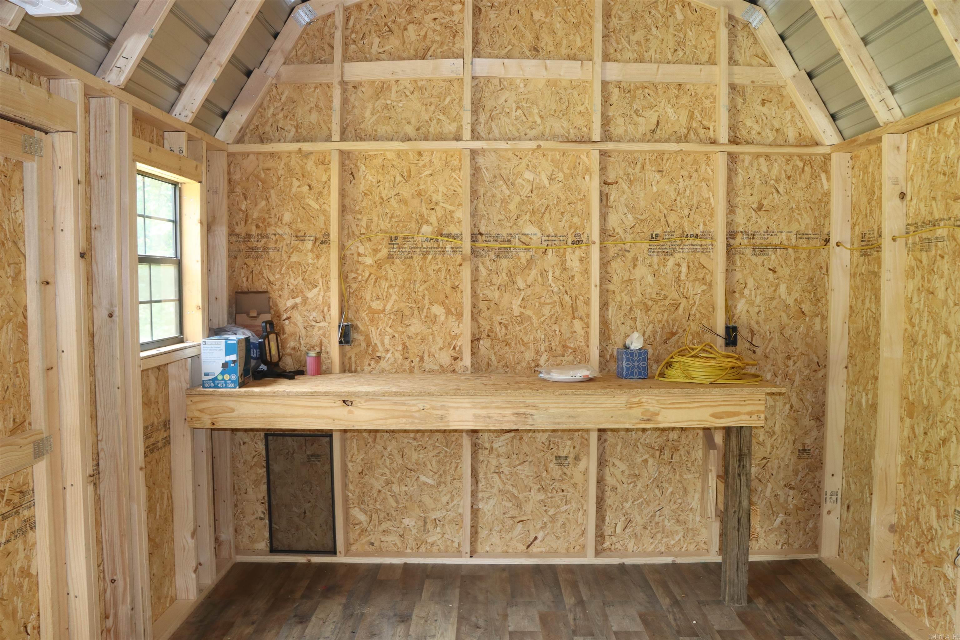 426 Bondair Road  Greers Ferry, AR