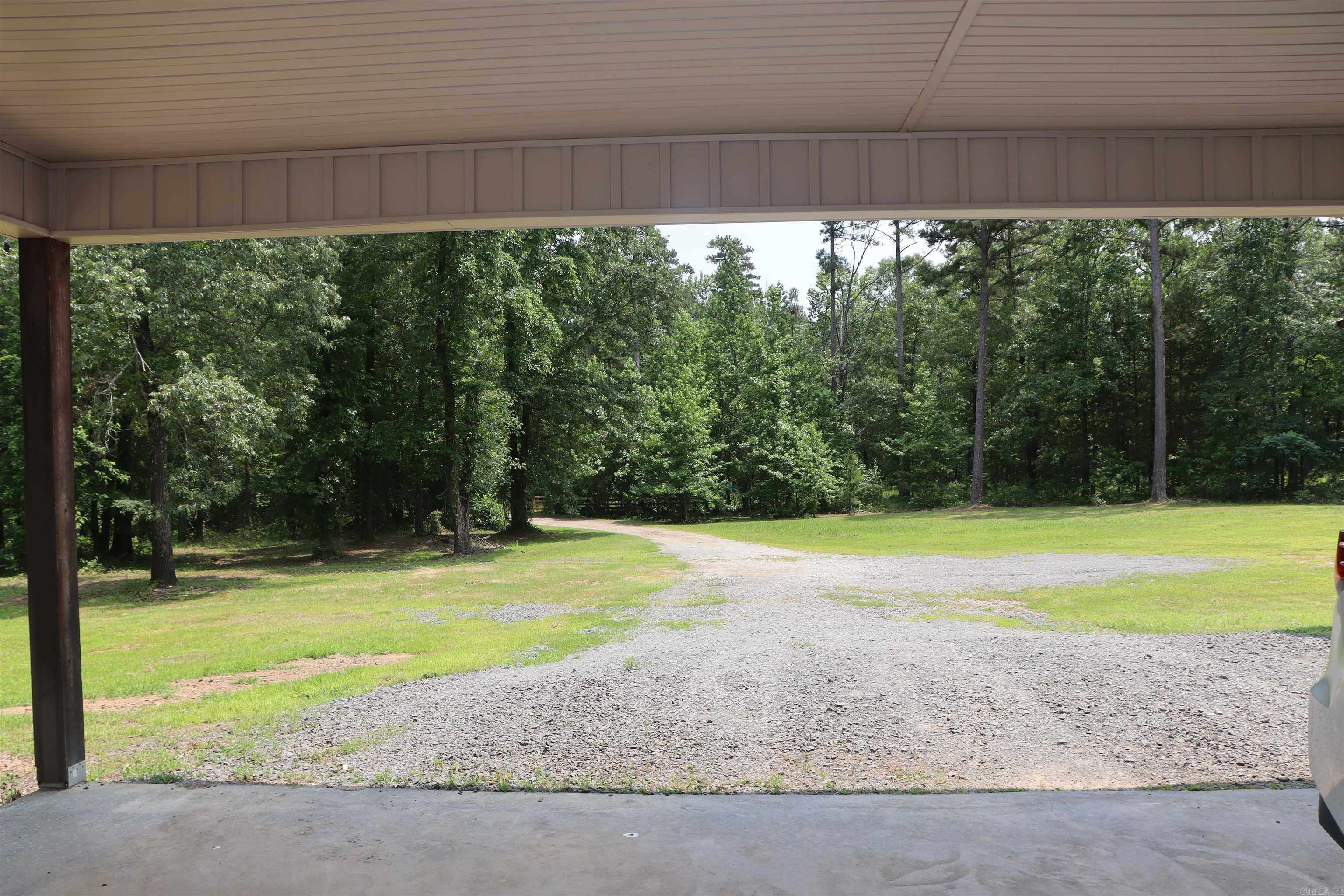 426 Bondair Road  Greers Ferry, AR