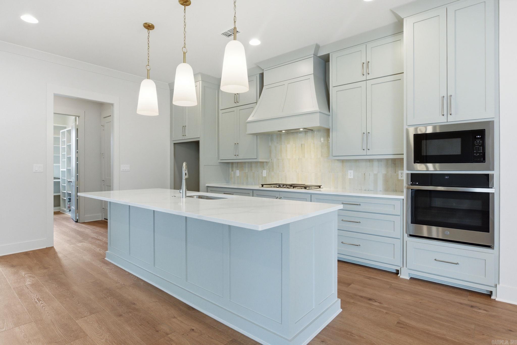 67 Mountain Brook  Little Rock, AR
