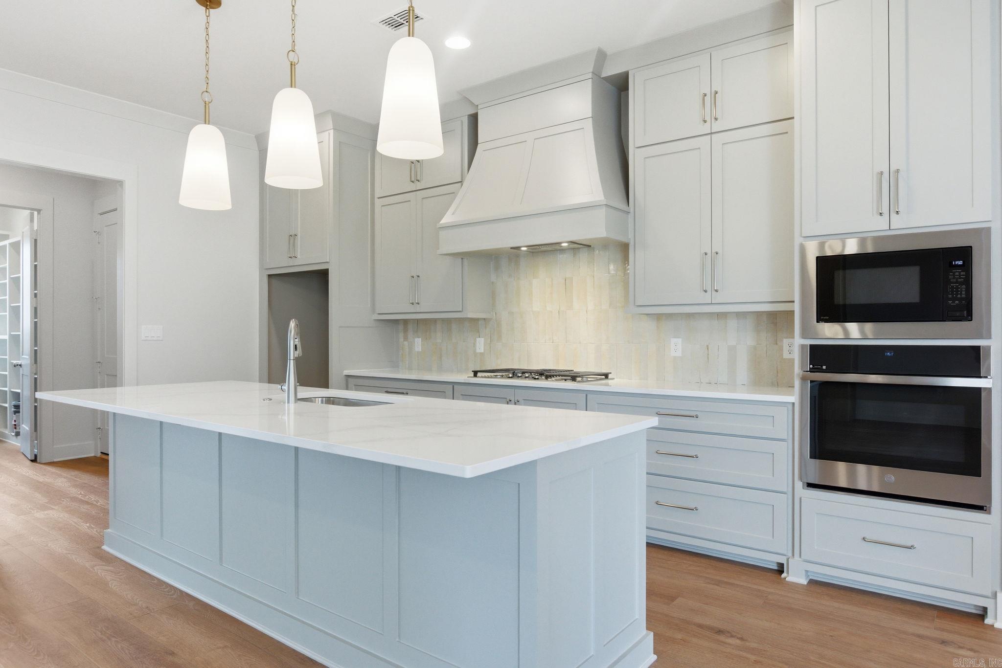 67 Mountain Brook  Little Rock, AR