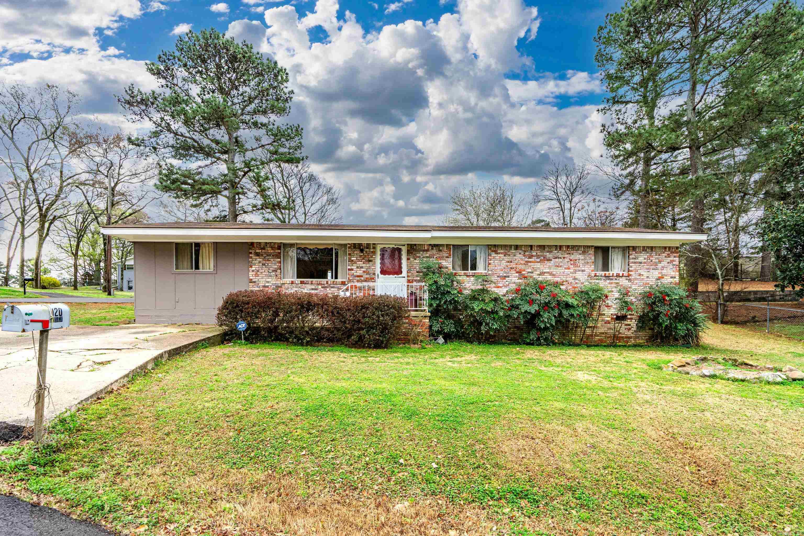 120 ESSEX  Hot Springs, AR