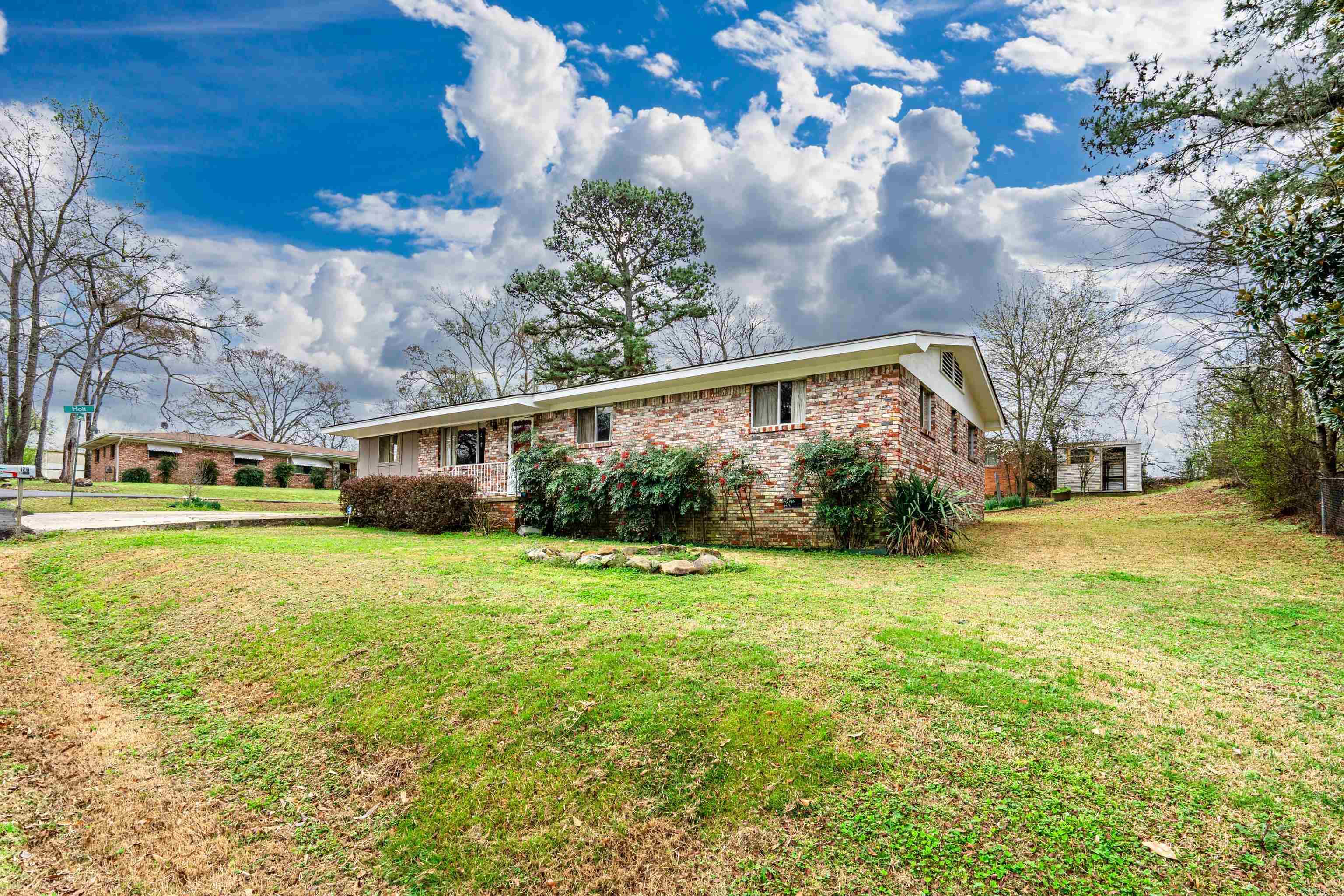 120 ESSEX  Hot Springs, AR