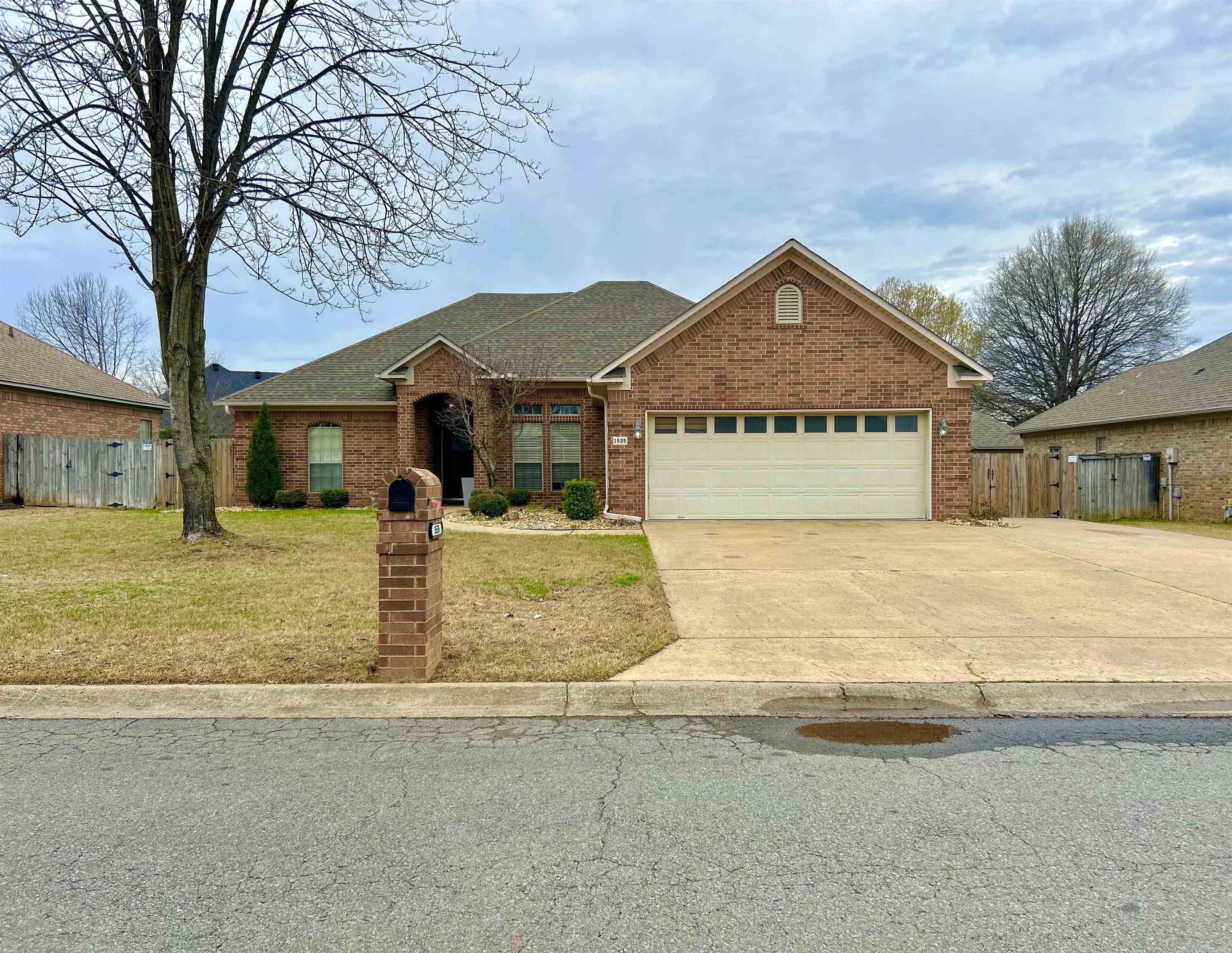 1535 Blustery  Conway, AR