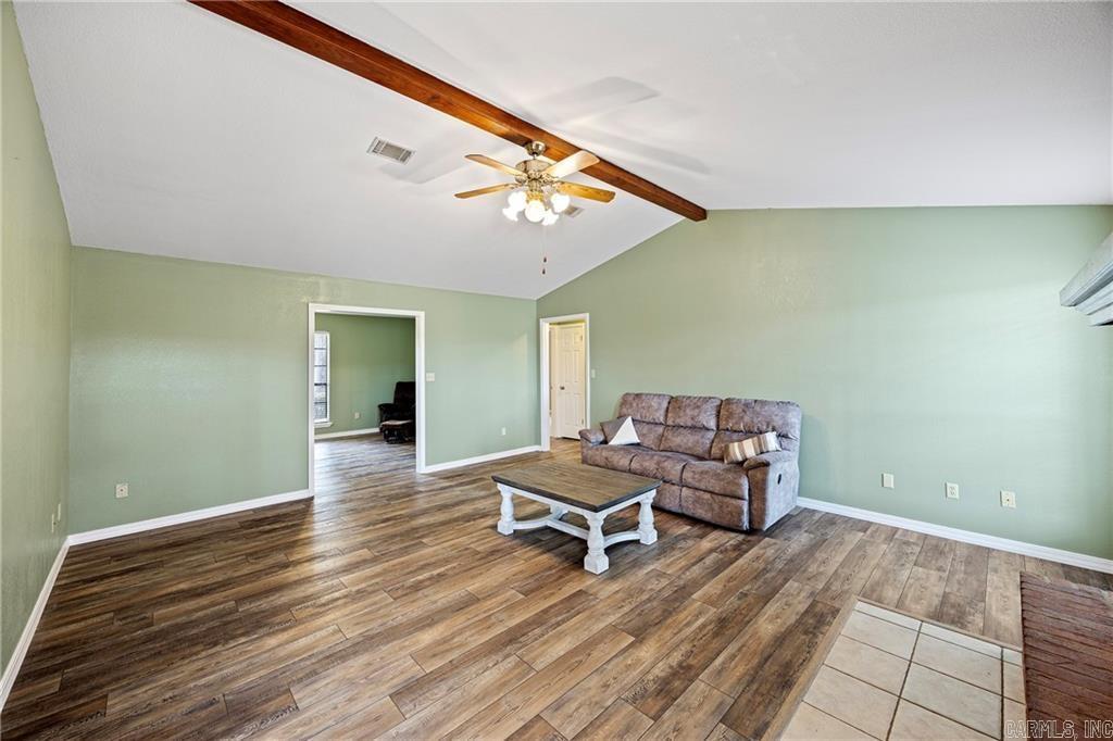 511 Wakerobin Russellville, AR 72802