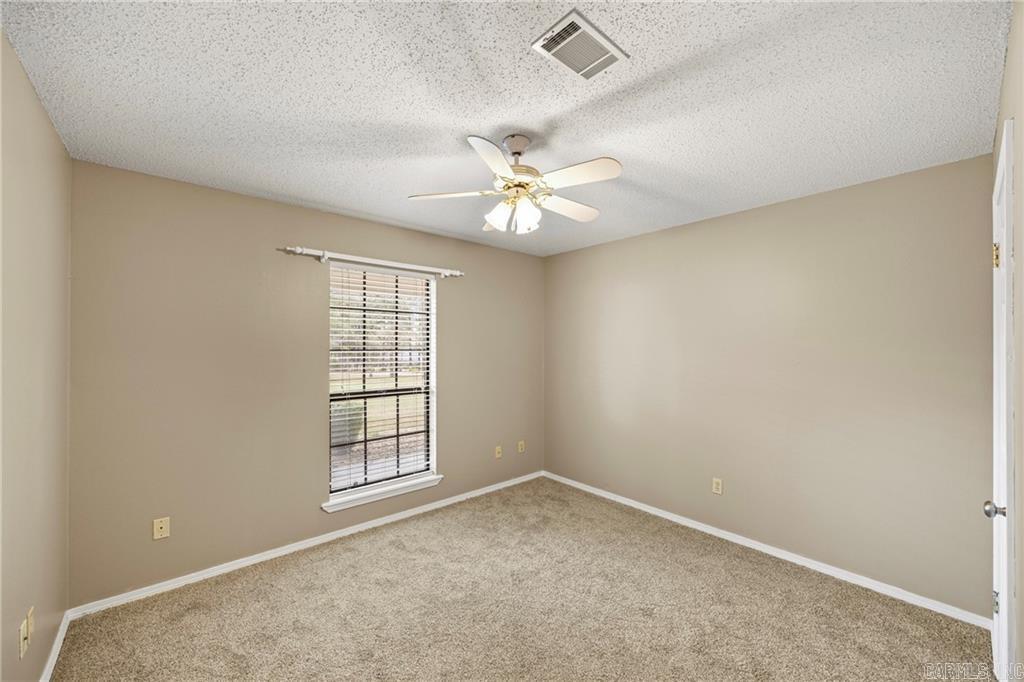 511 Wakerobin Russellville, AR 72802