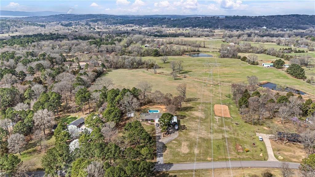 511 Wakerobin Russellville, AR 72802