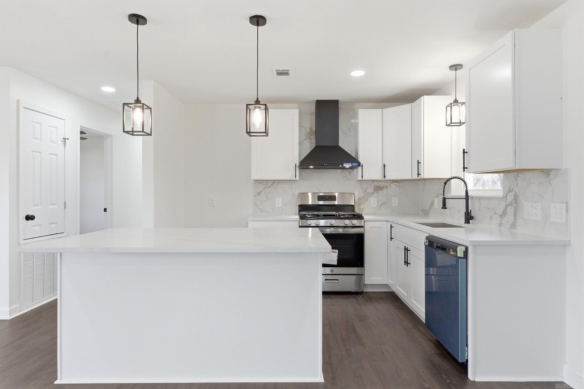 302 Oak Lane  Little Rock, AR