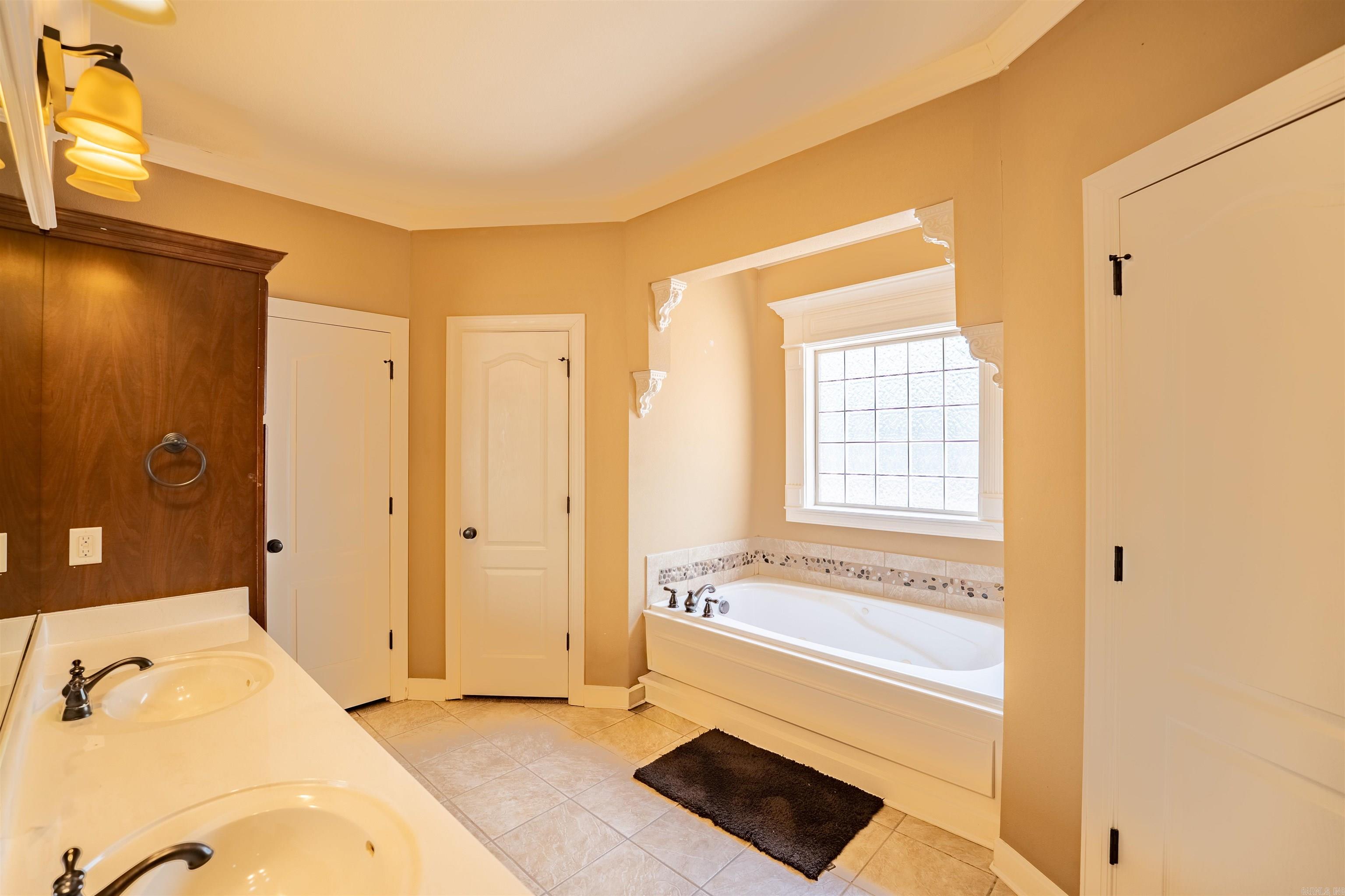 19 Waters Edge  Little Rock, AR