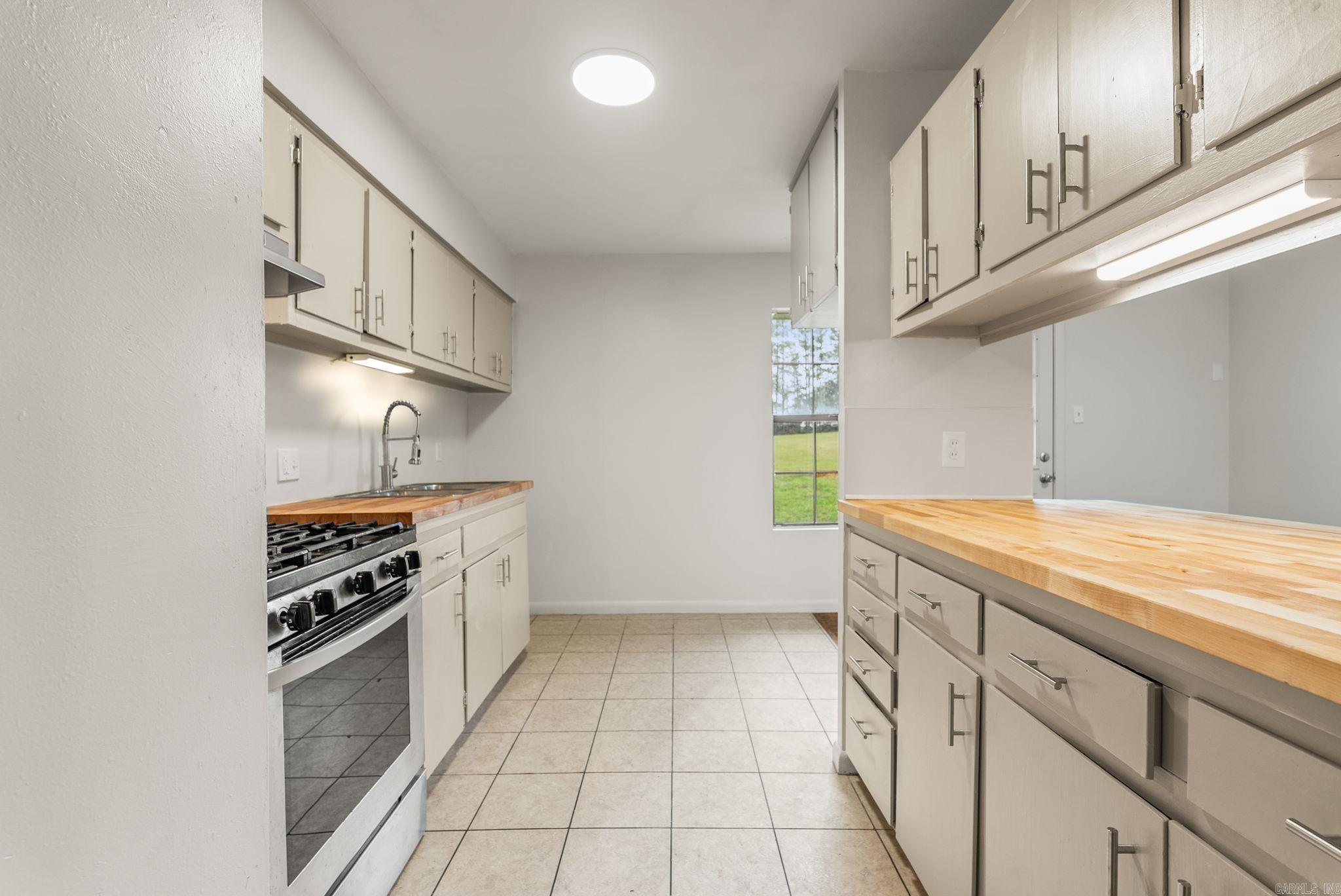 8507 Winston  Little Rock, AR