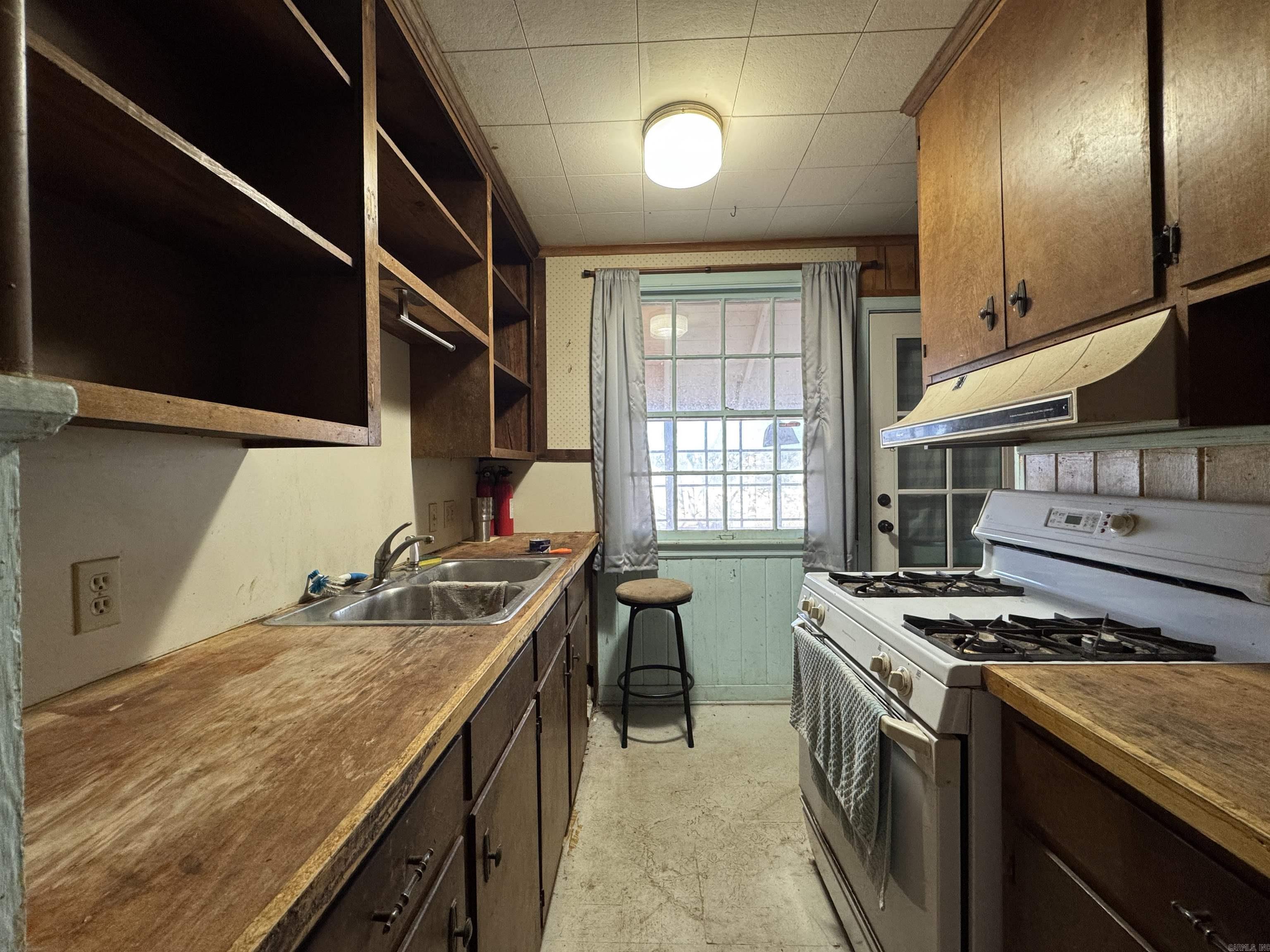 2506 S Taylor  Little Rock, AR