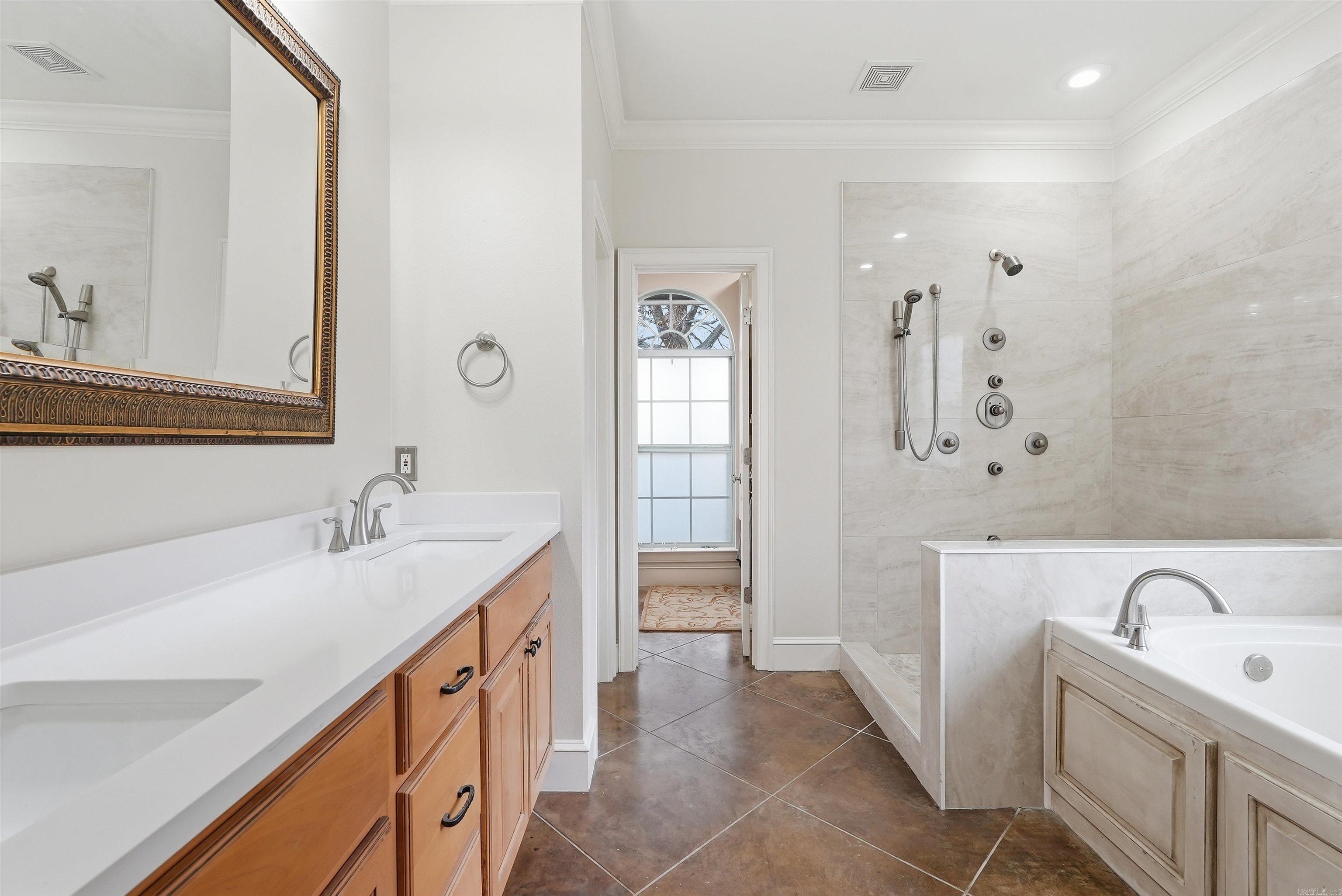 1930 Columbia Dr  Conway, AR