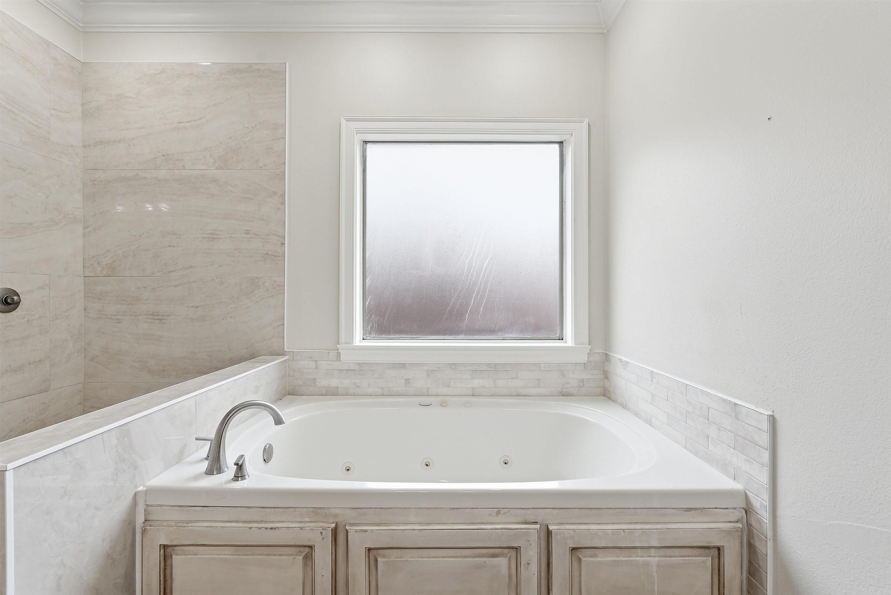 1930 Columbia Dr  Conway, AR