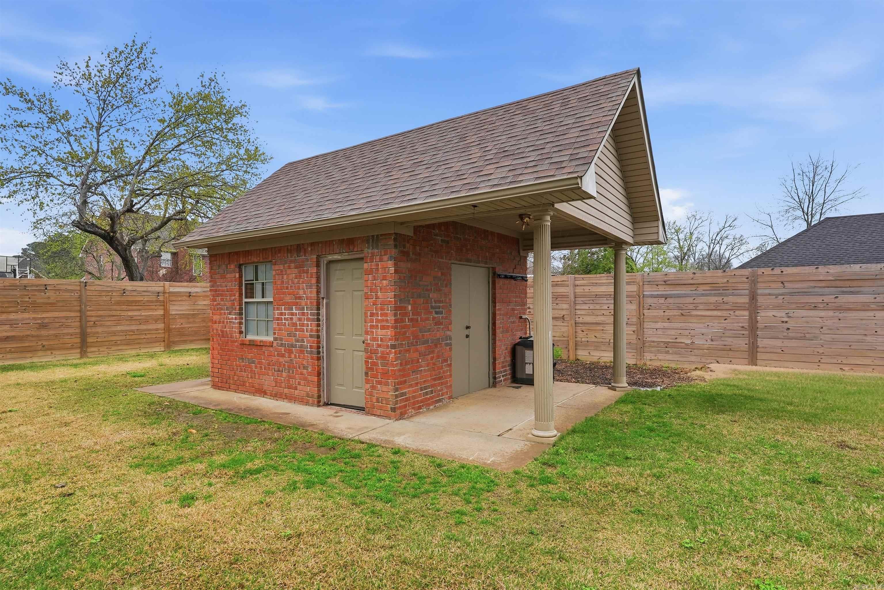 1930 Columbia Dr  Conway, AR