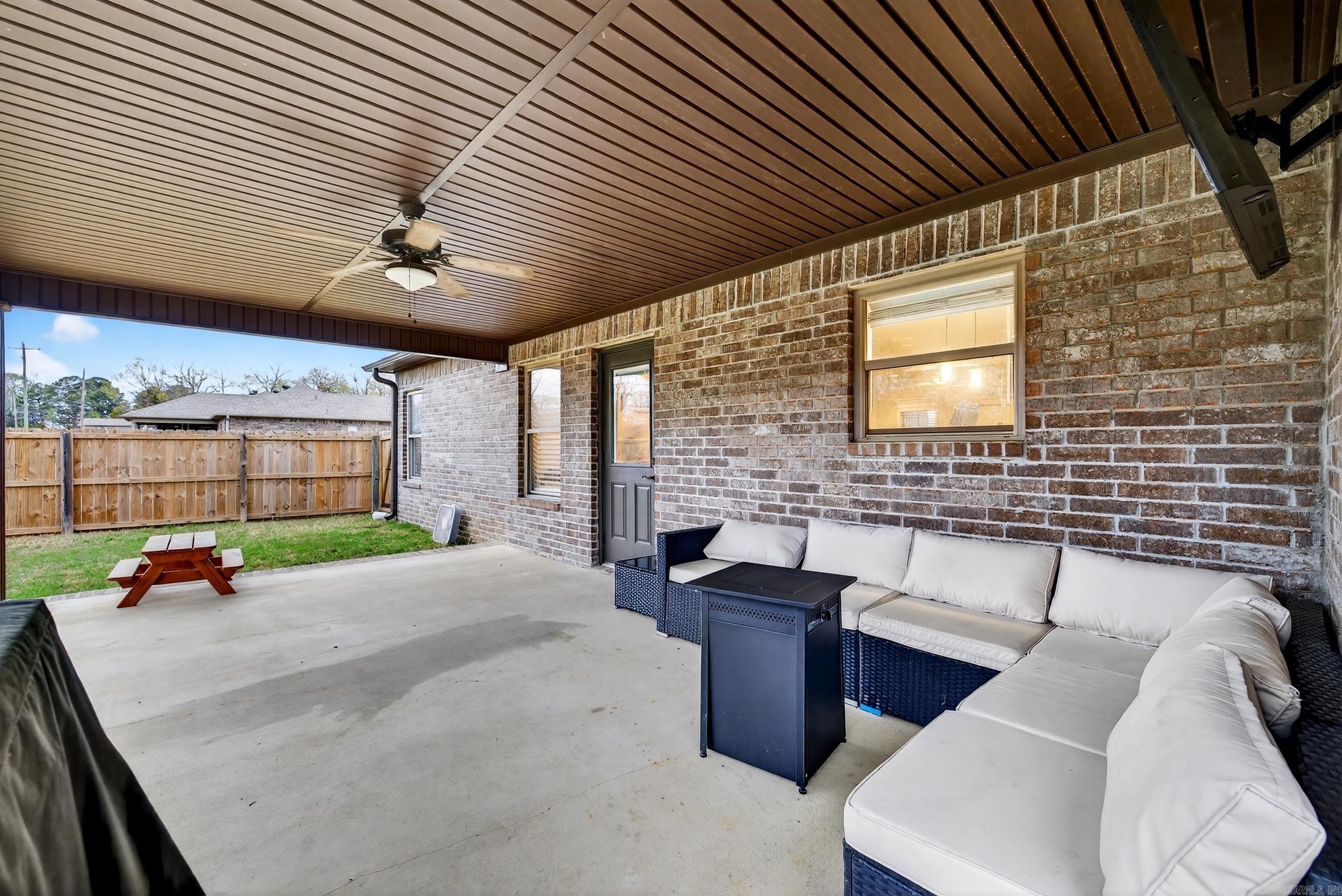 10 Mallard  Austin, AR