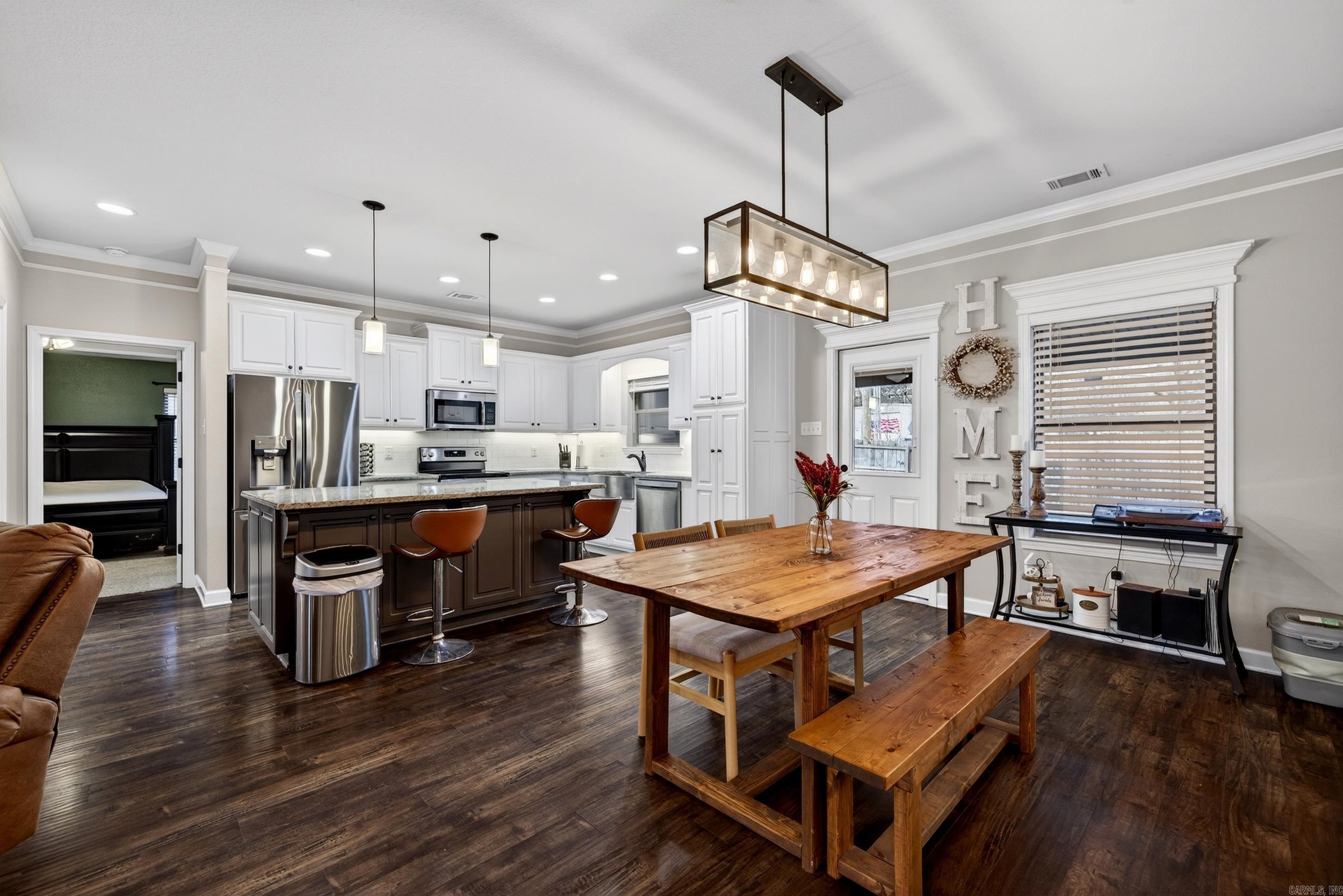 10 Mallard  Austin, AR