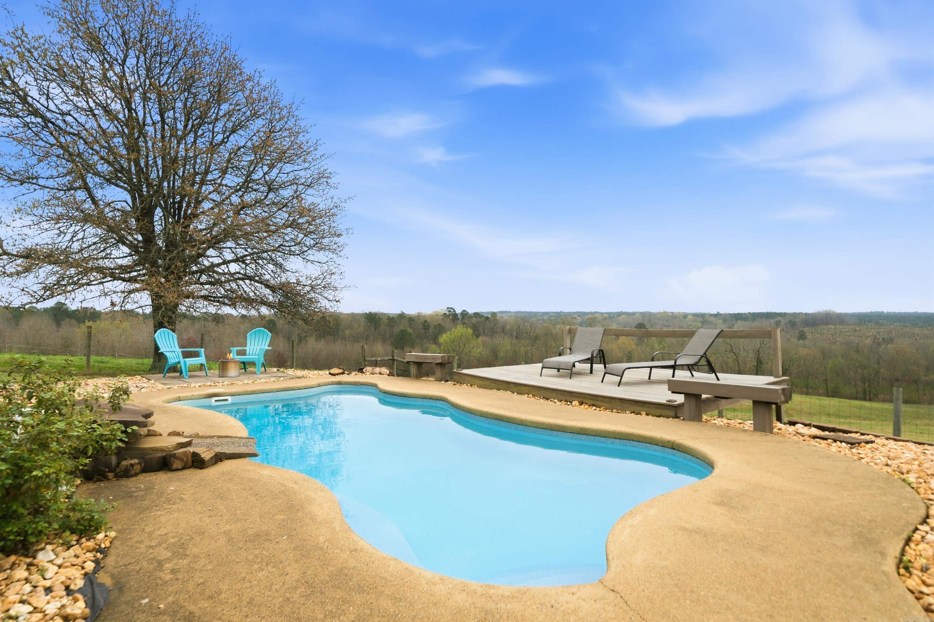 2076 Chestnut  Bismarck, AR