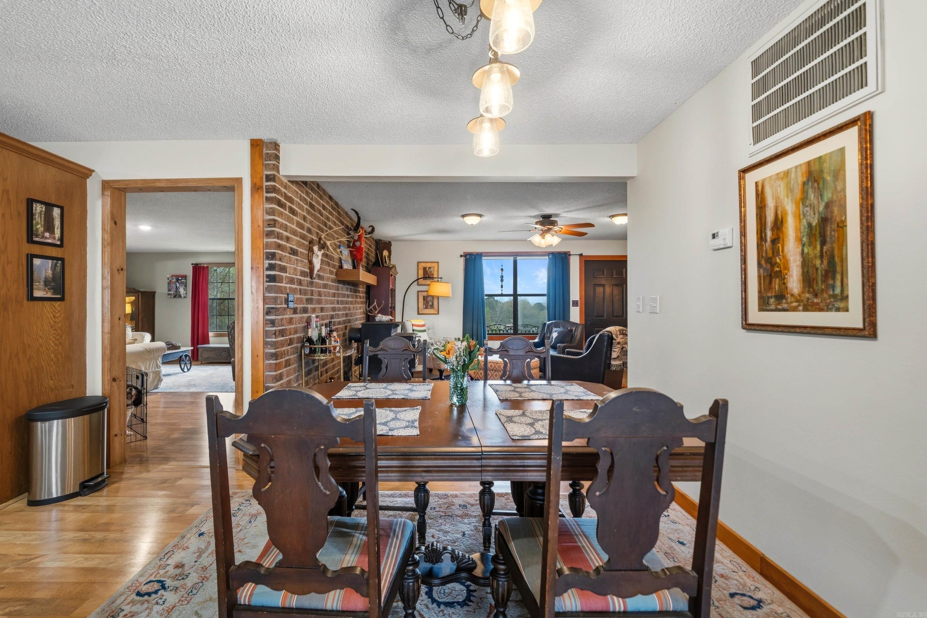 2076 Chestnut  Bismarck, AR