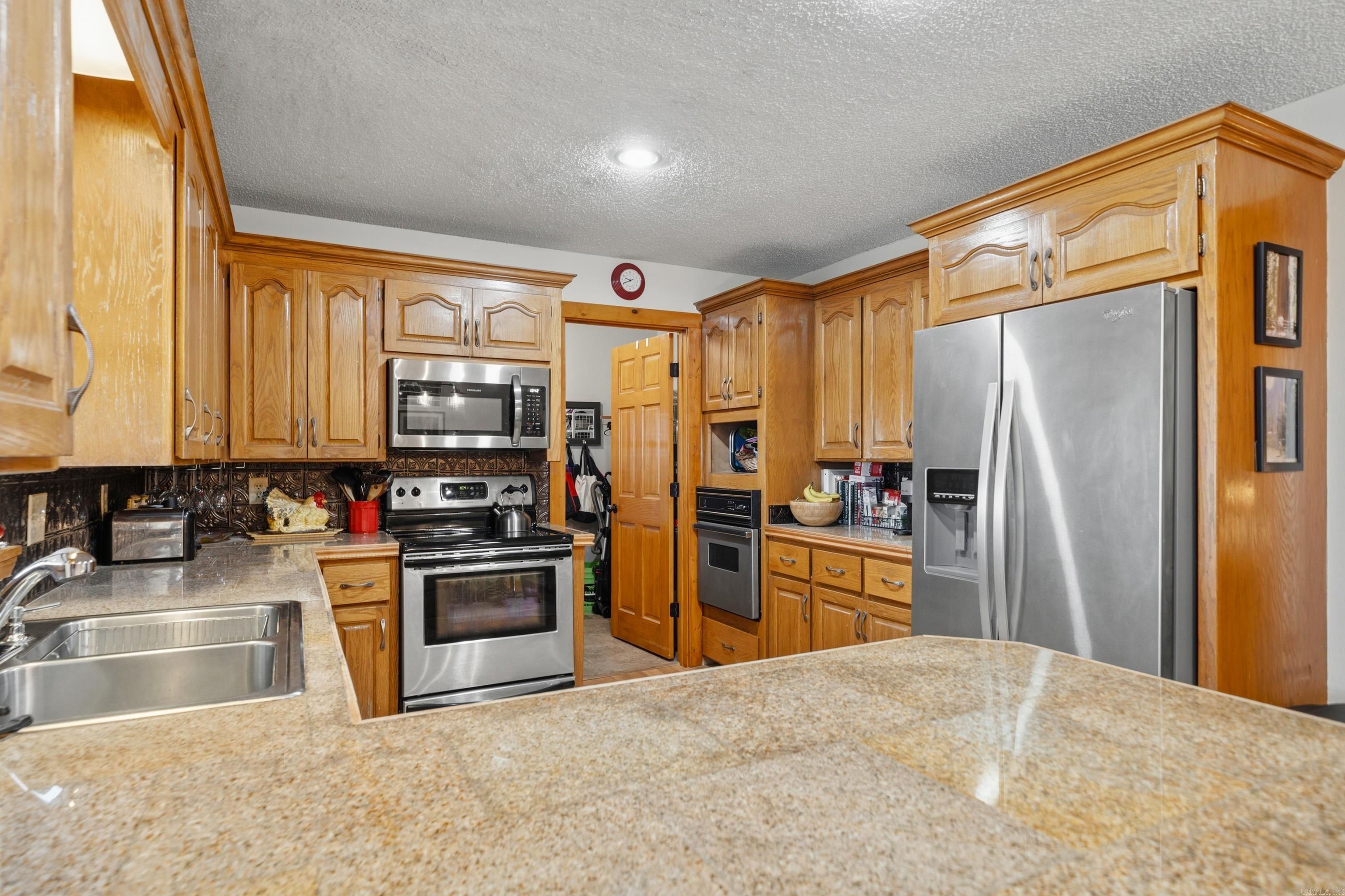 2076 Chestnut  Bismarck, AR