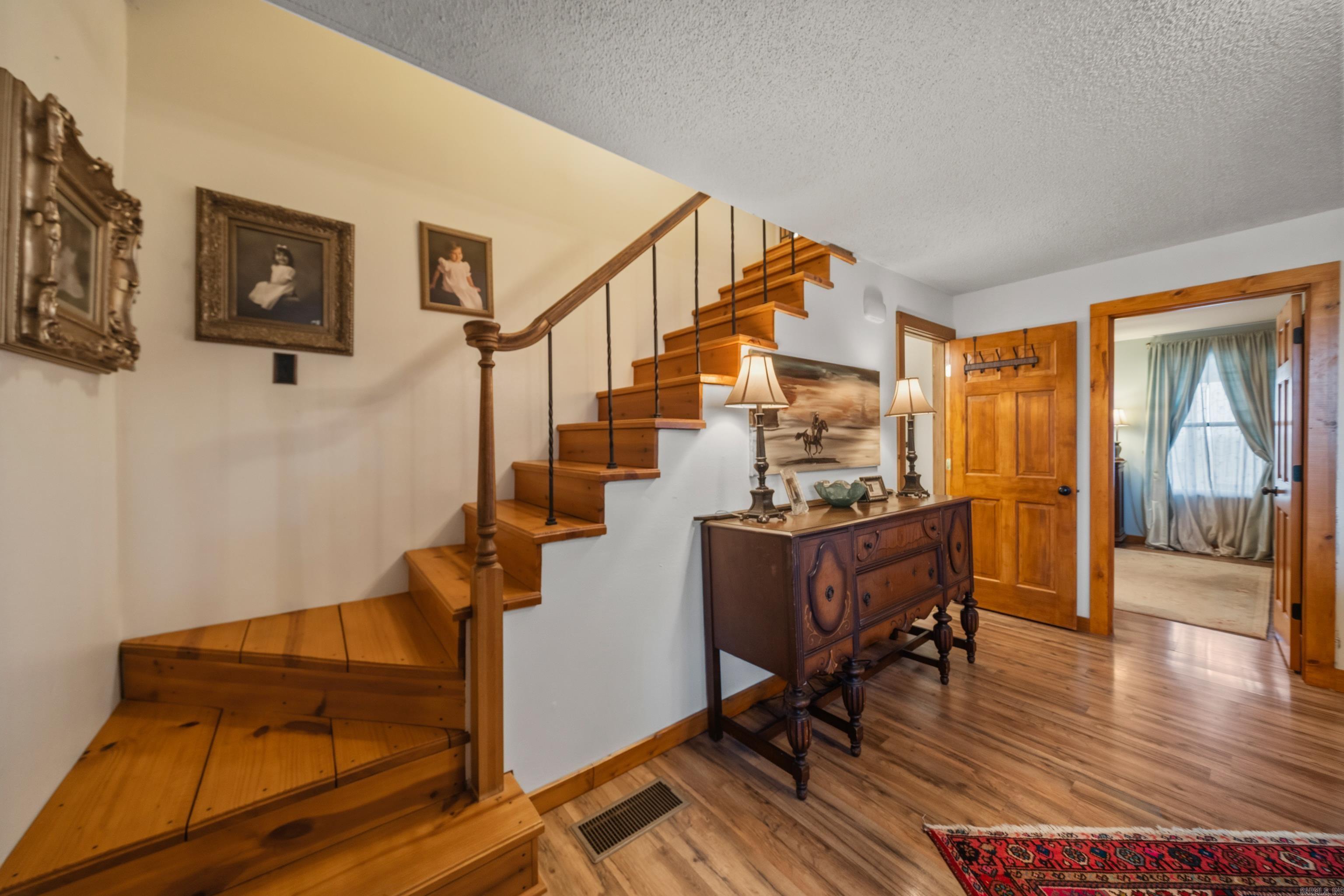 2076 Chestnut  Bismarck, AR