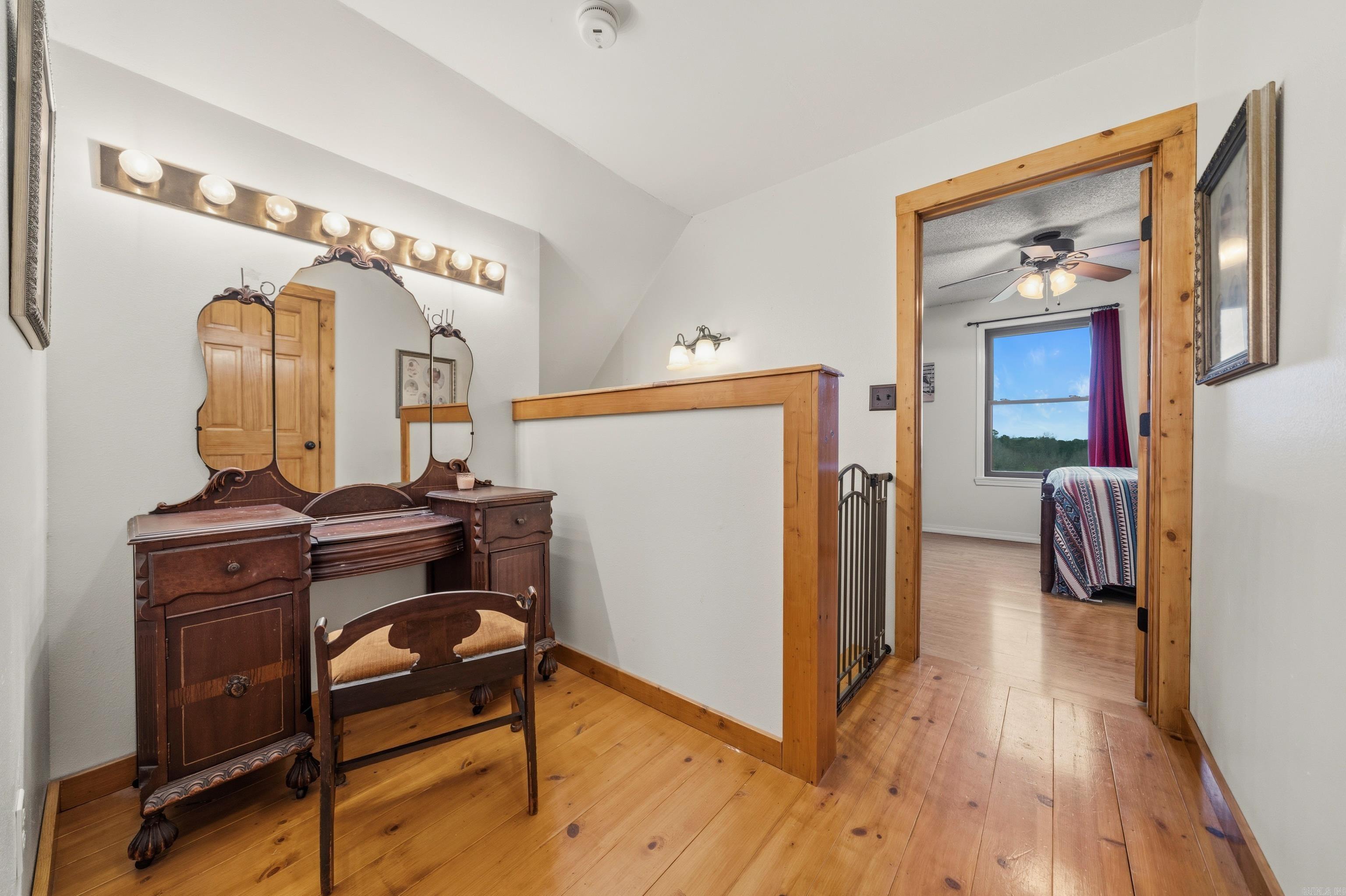 2076 Chestnut  Bismarck, AR