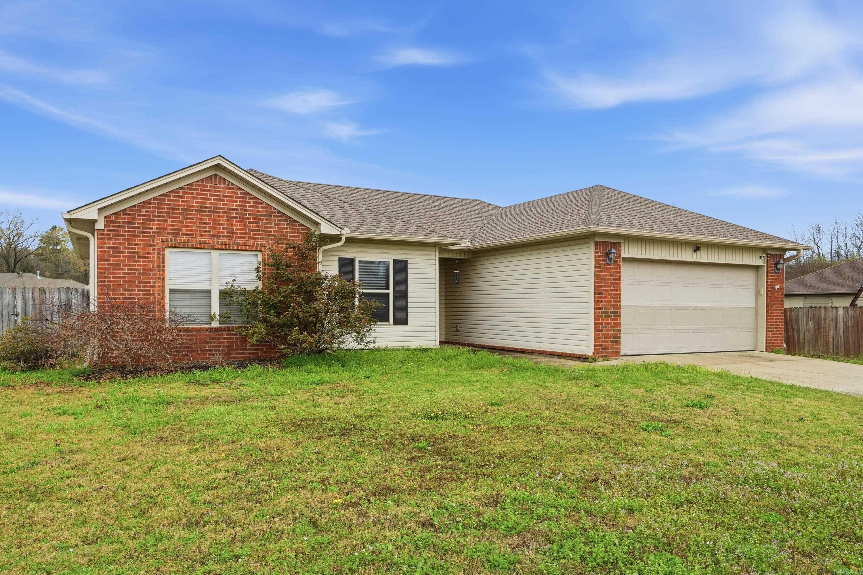 503 Nectarine  Austin, AR