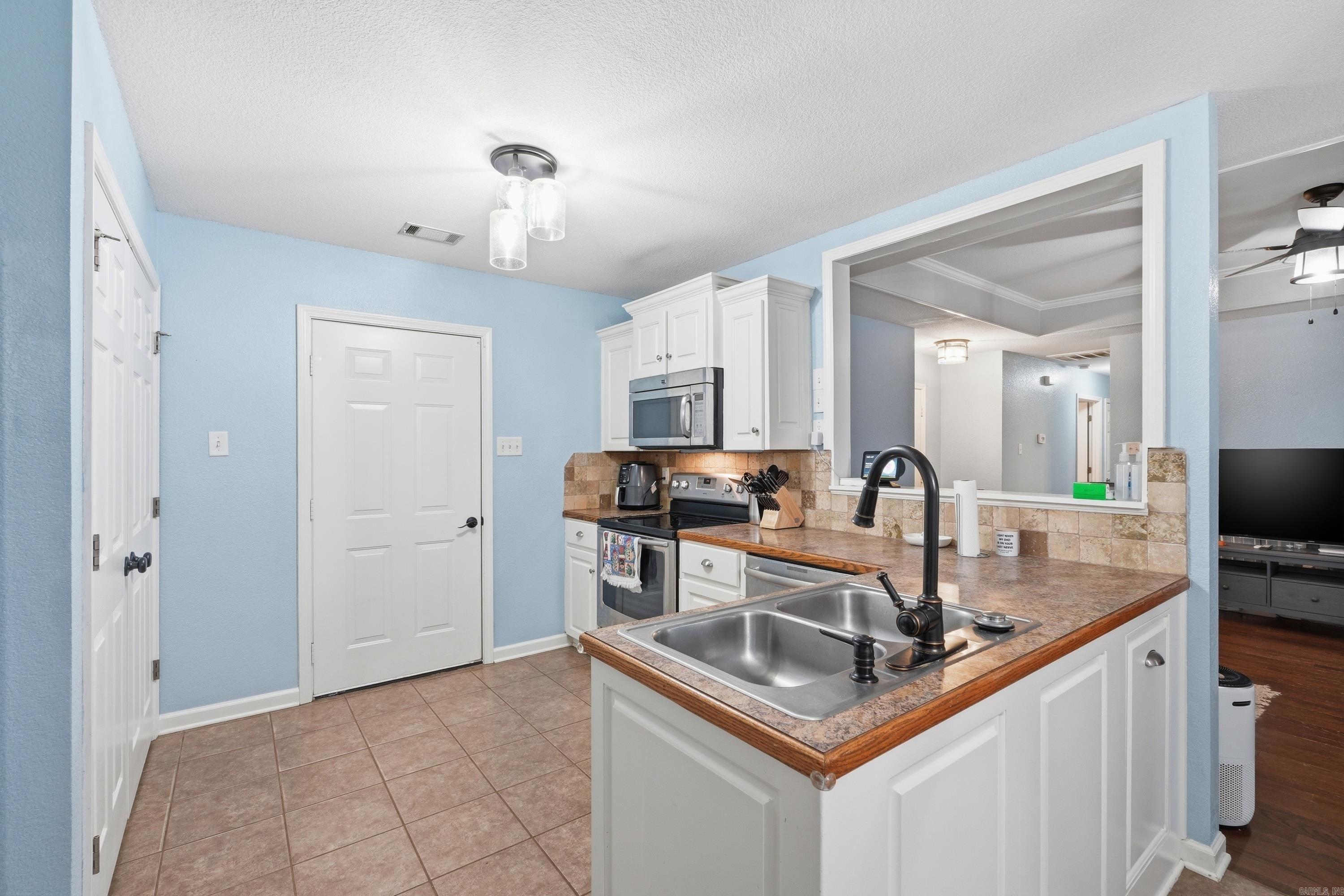 503 Nectarine  Austin, AR