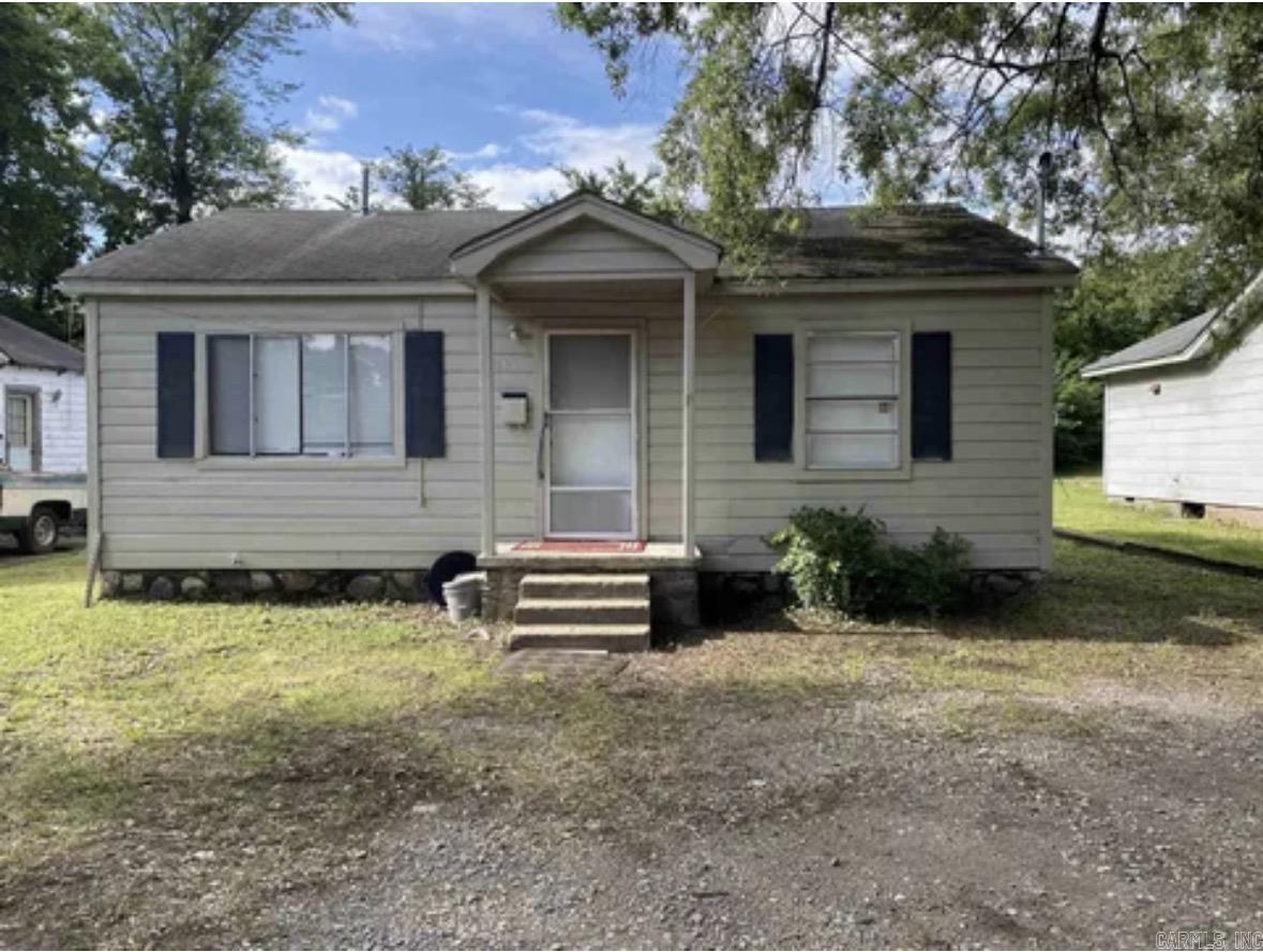 1505 W 37th  North Little Rock, AR