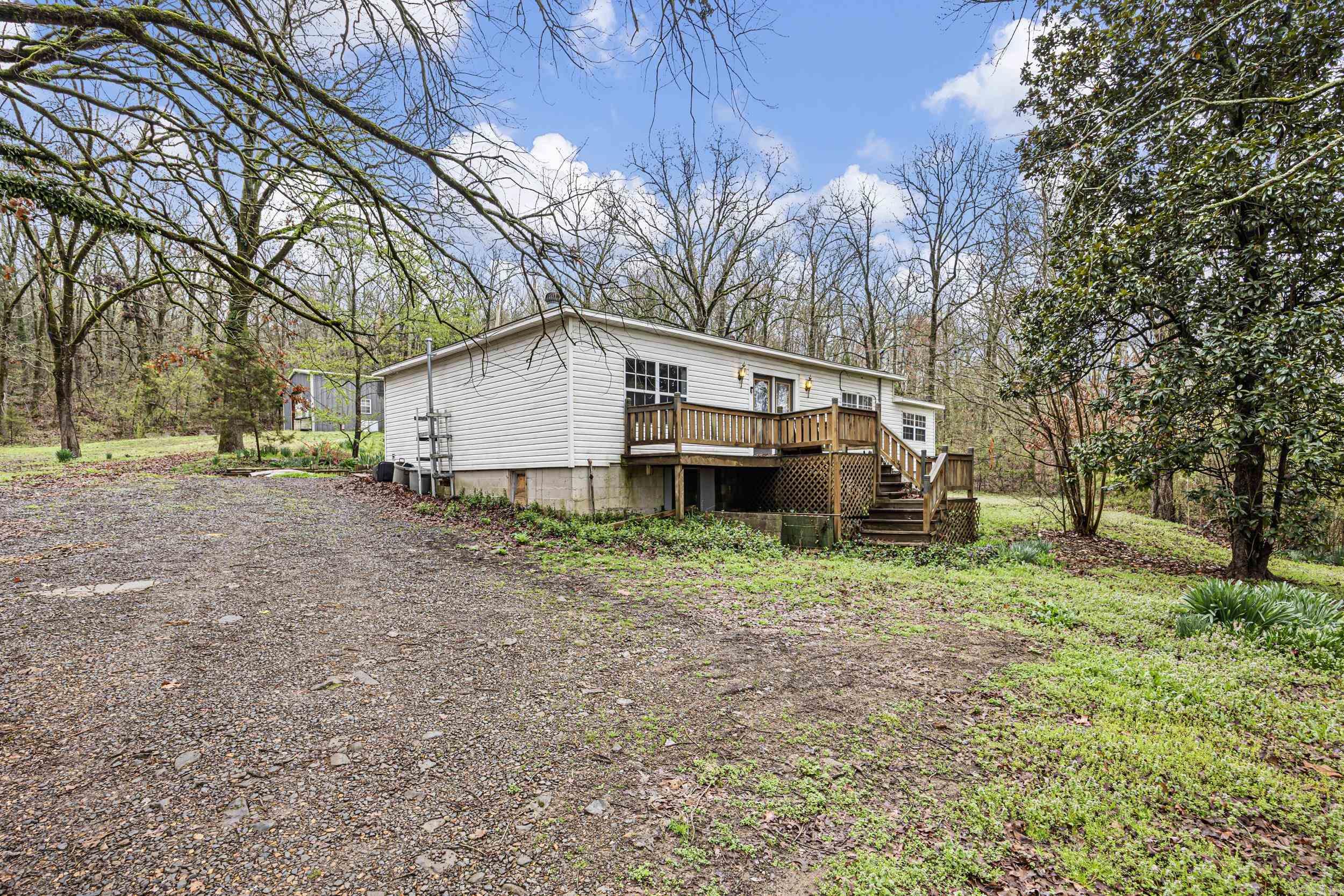 1068 County Road 2503  Hartman, AR