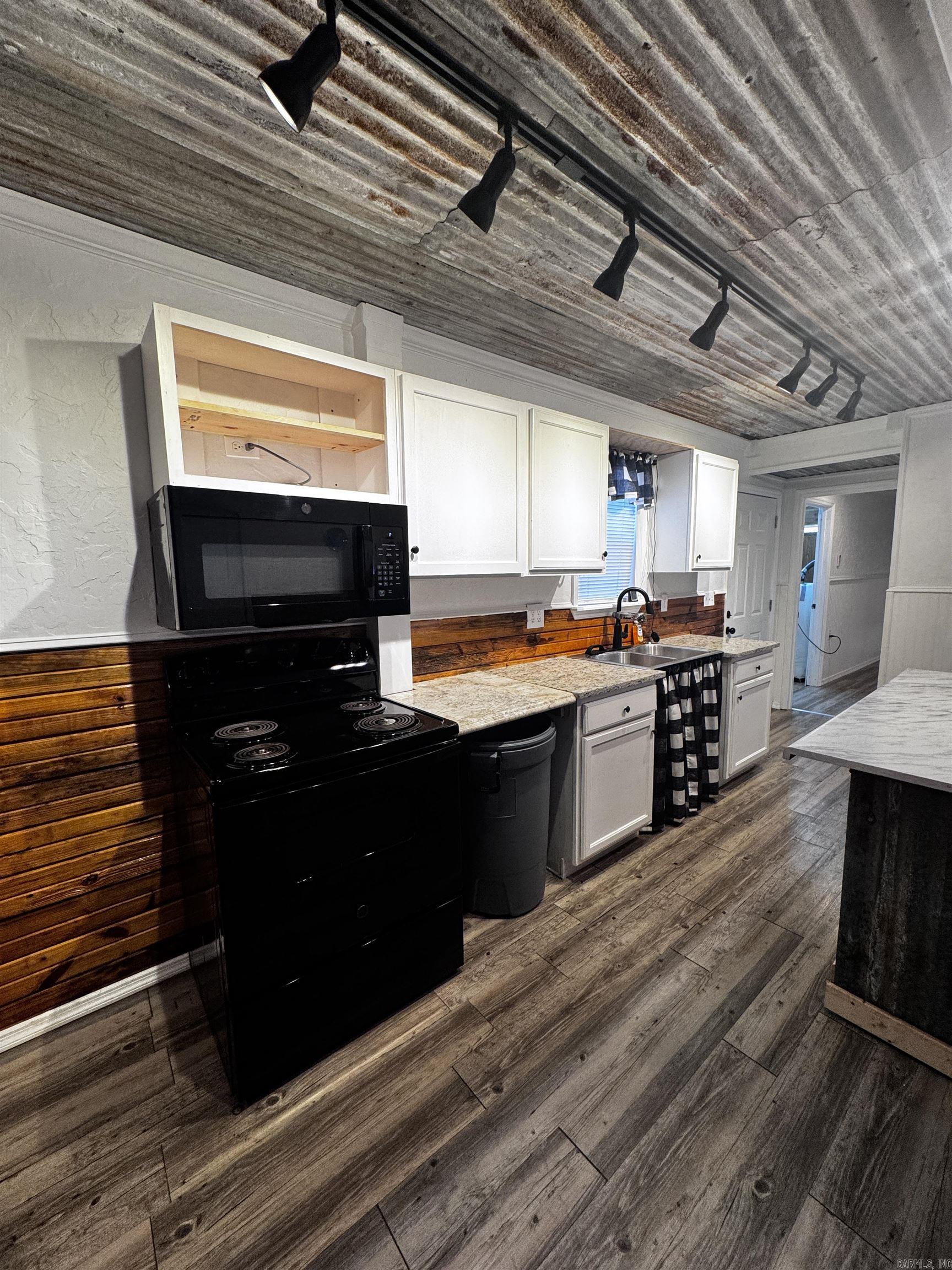 710 W Main  Fouke, AR