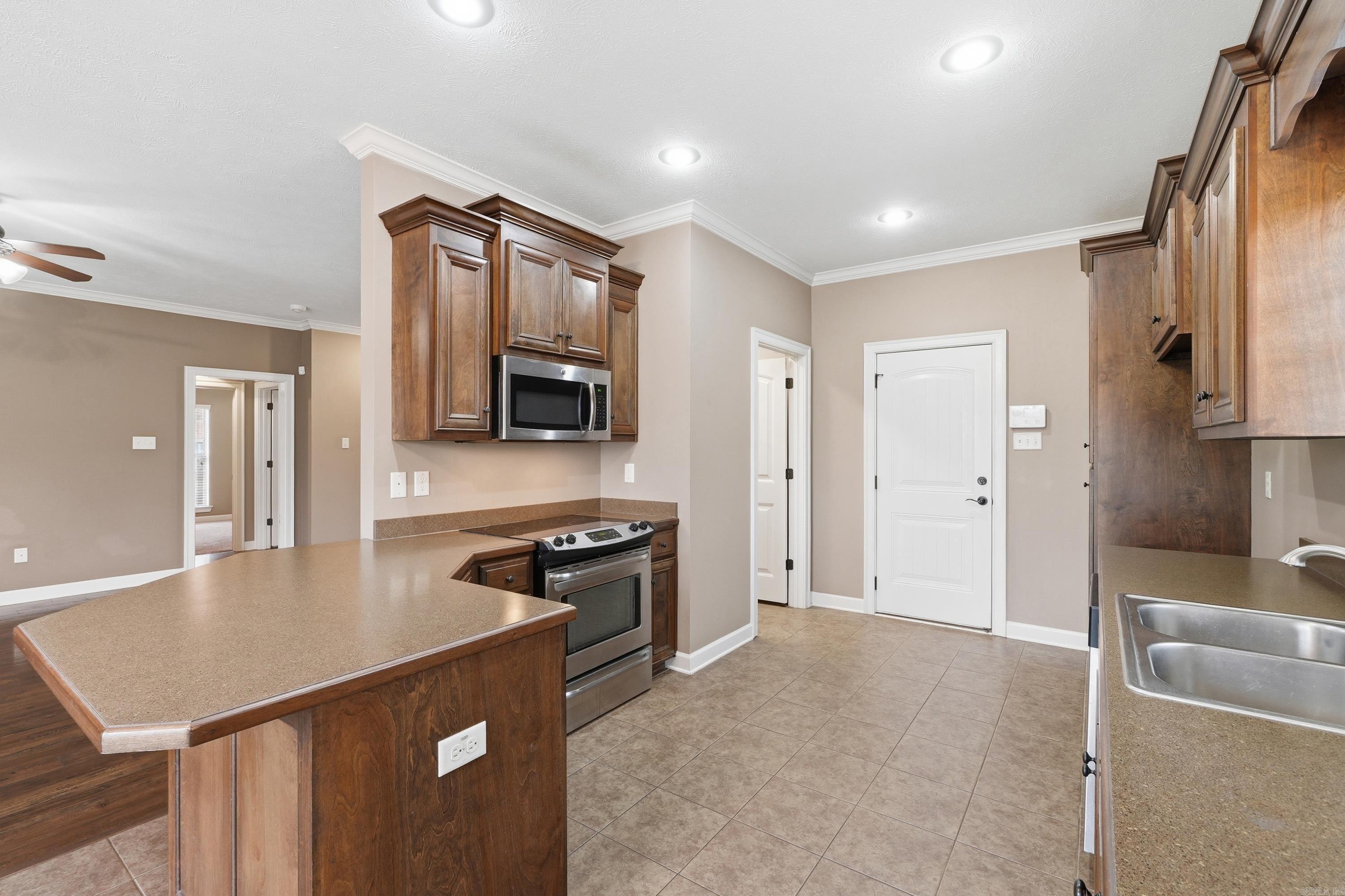 26 Oak Tree  Conway, AR