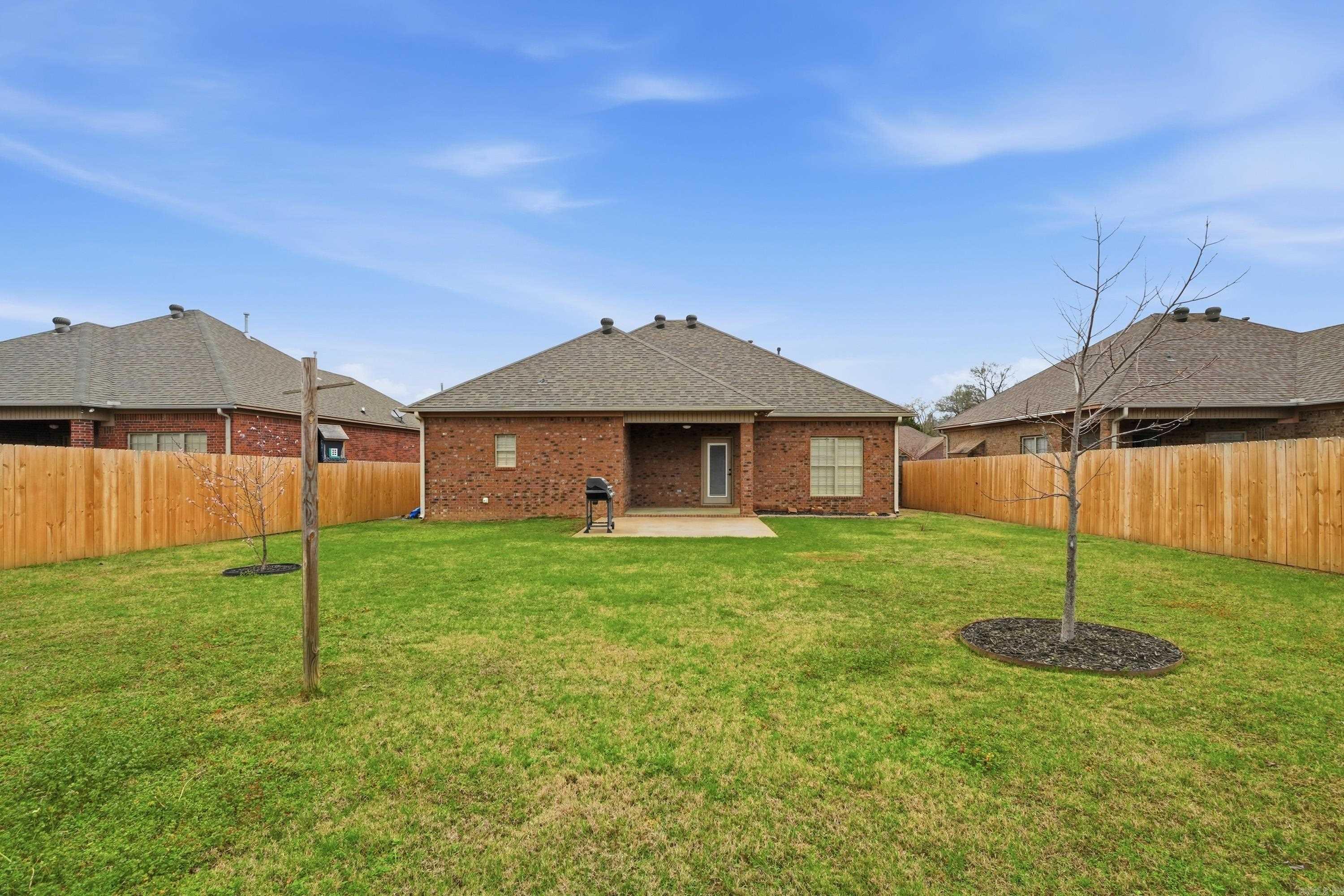26 Oak Tree  Conway, AR