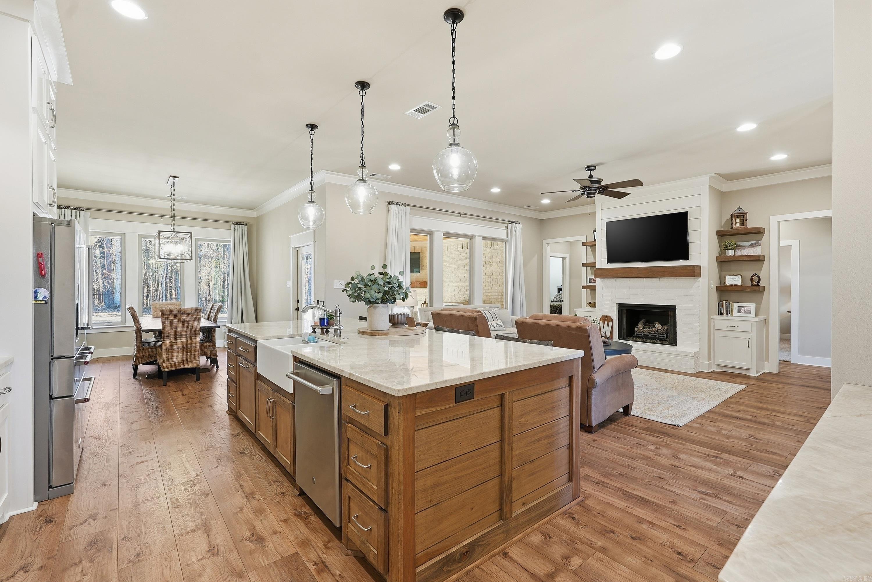 5048 Westridge Cir  Benton, AR