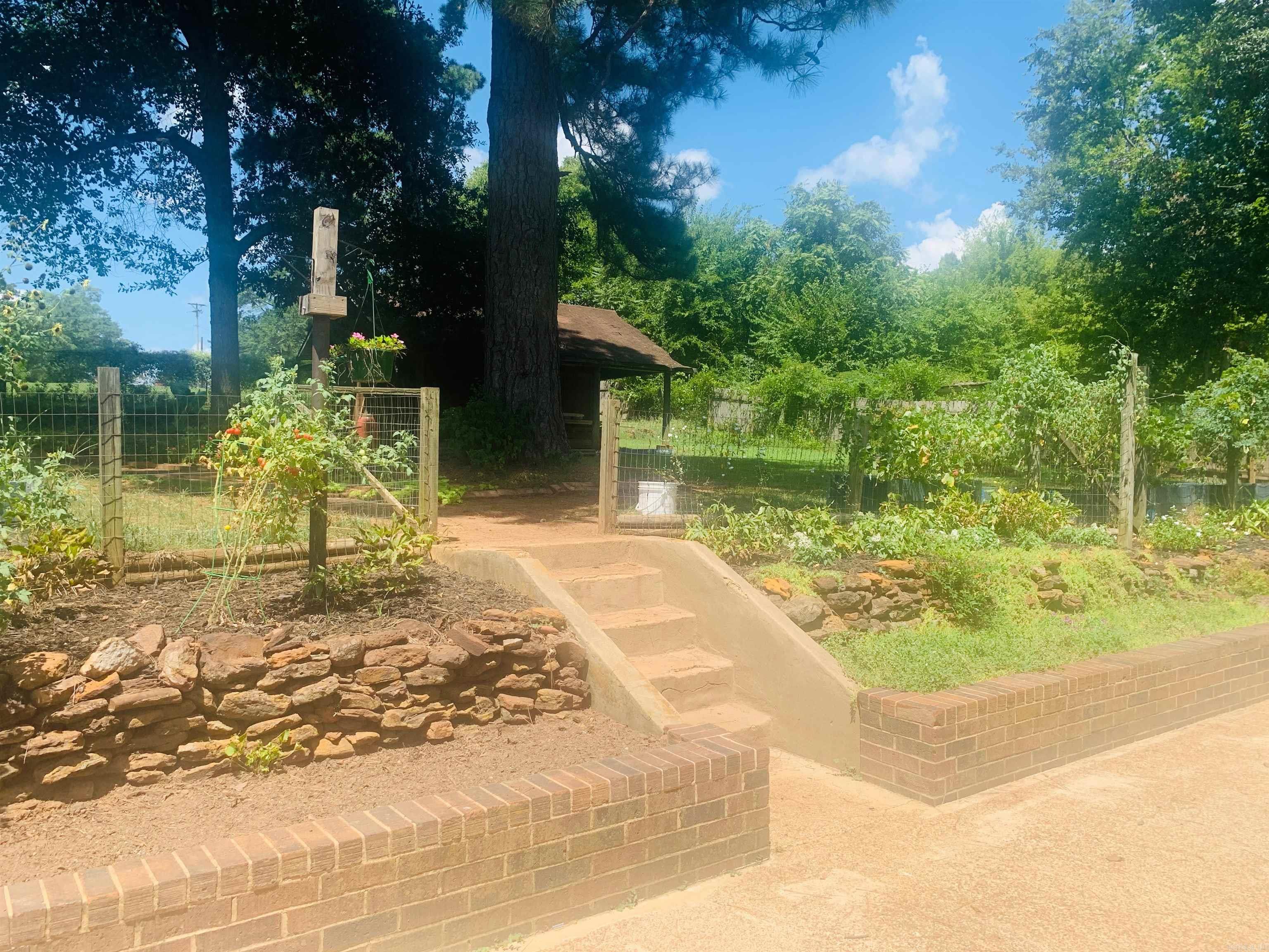 507 N Louise St.  Atlanta, TX