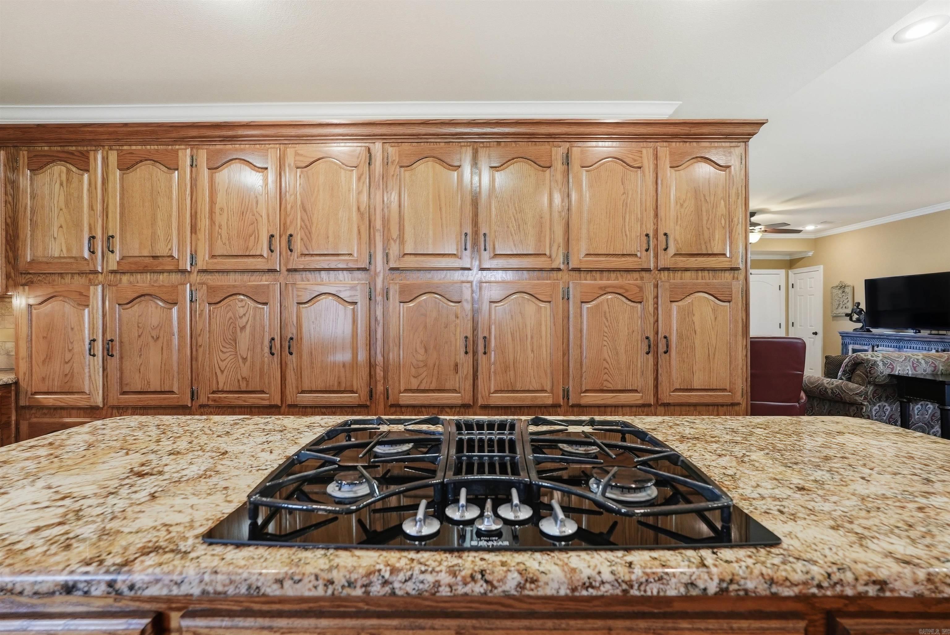 17 N Church  Vilonia, AR