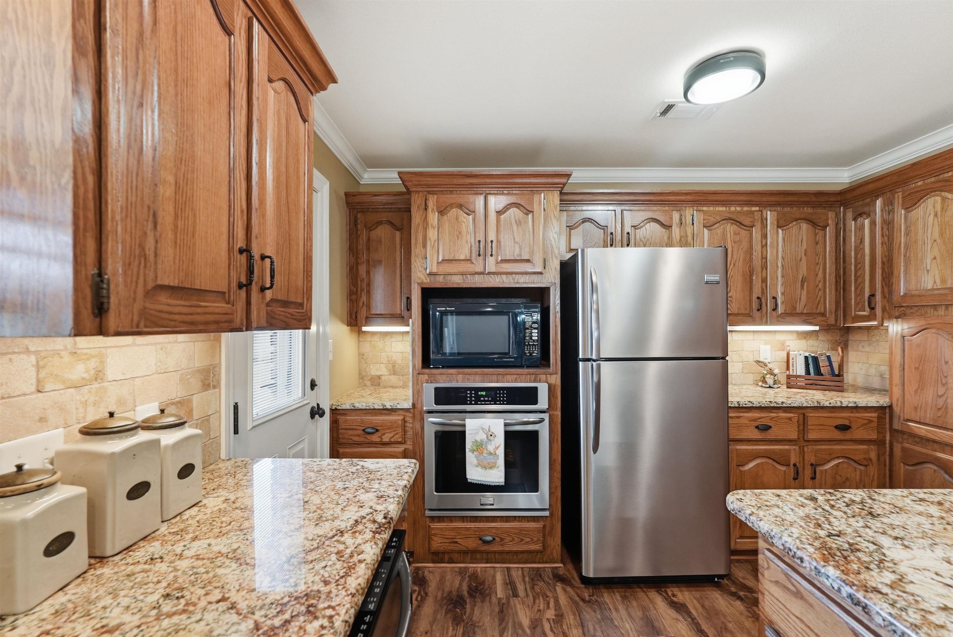 17 N Church  Vilonia, AR